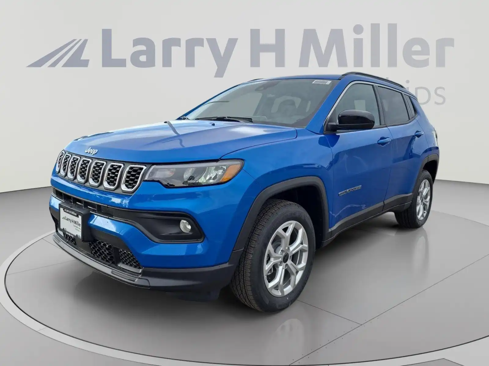 2026 Jeep Compass Latitude 4X4's photo
