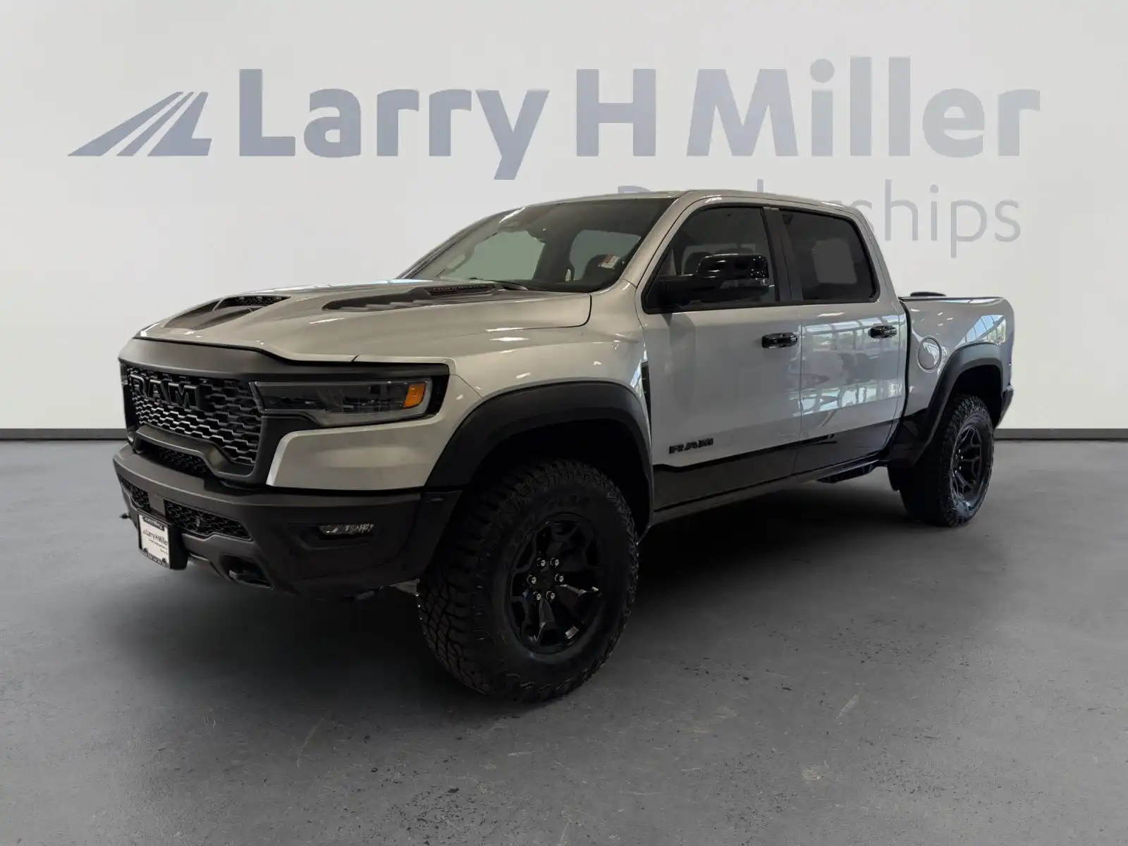 2026 RAM 1500 RHO 4x4 Crew Cab 5'7's photo