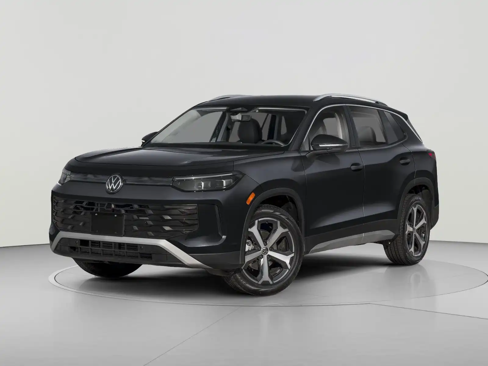2026 Volkswagen Tiguan 2.0T SE's photo