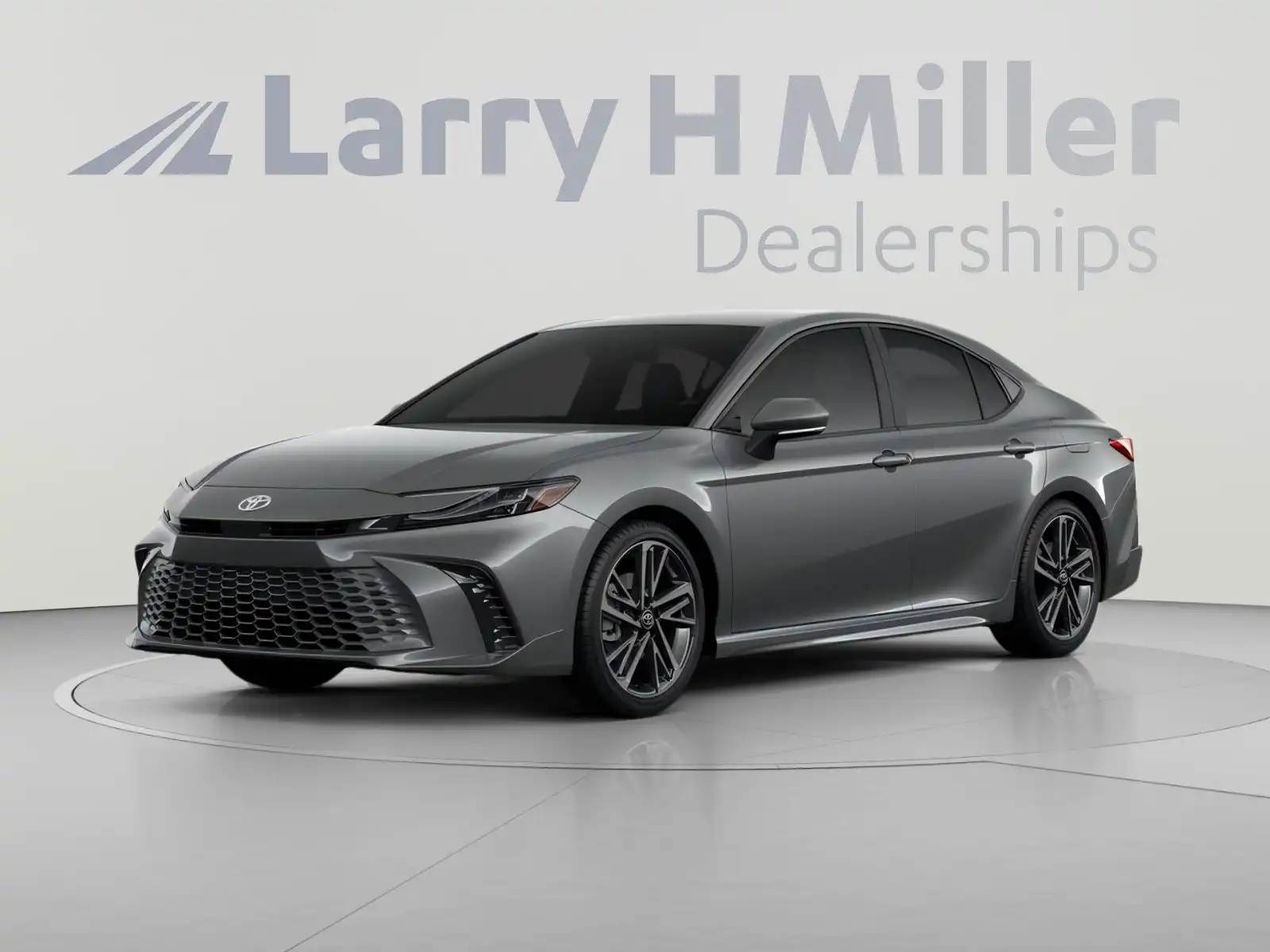 2026 Toyota Camry XSE Hybrid's photo