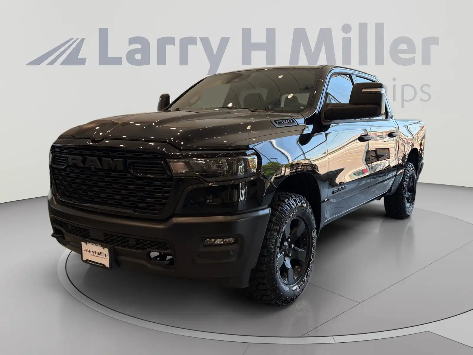 2026 RAM 1500 Warlock 4x4 Crew Cab 5'7's photo