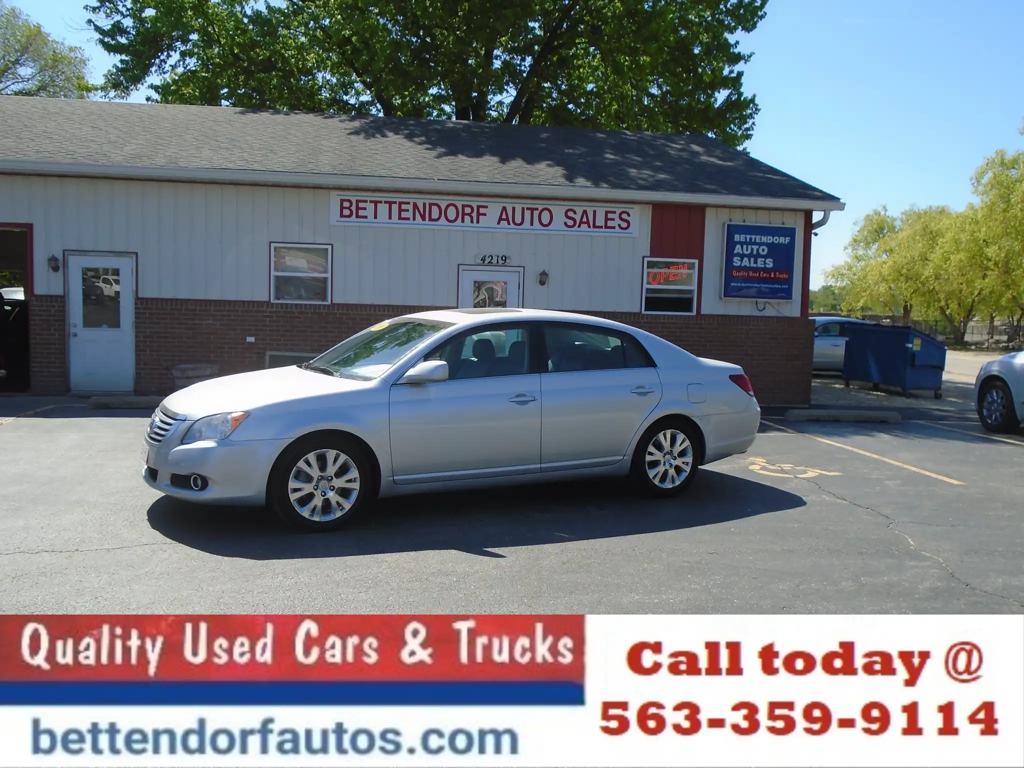 2008 Toyota Avalon XLS's photo