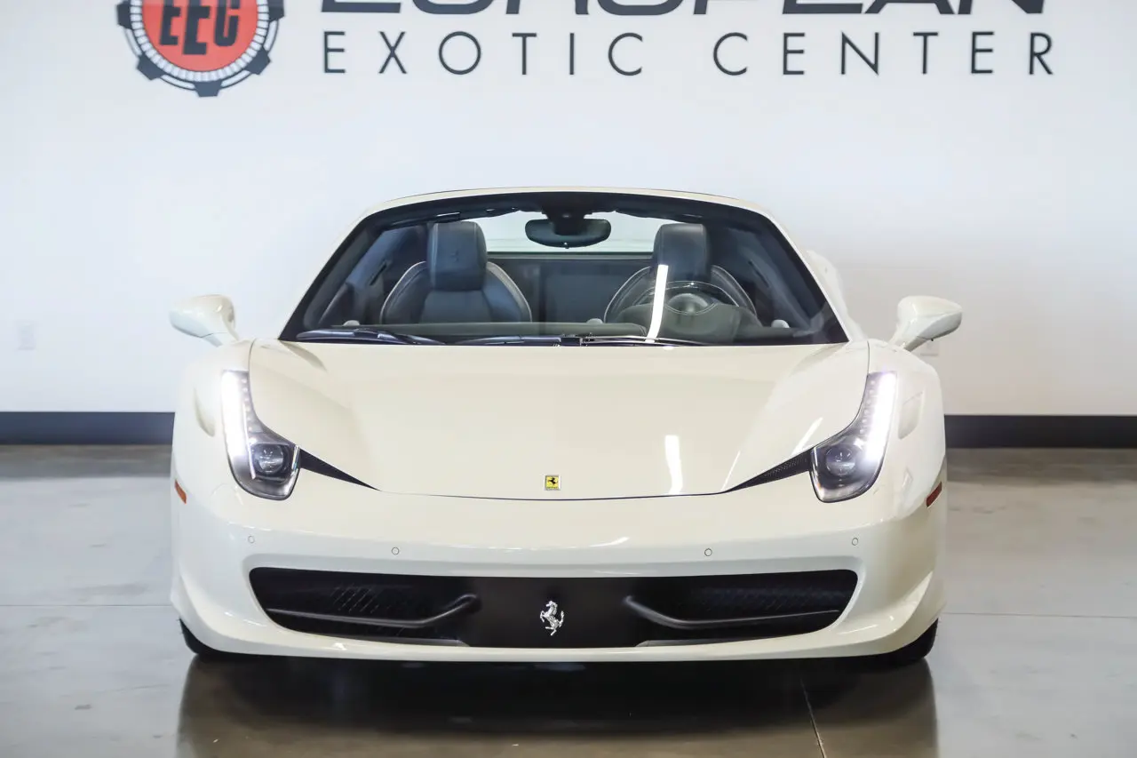 2015 Ferrari 458 Base photo 4