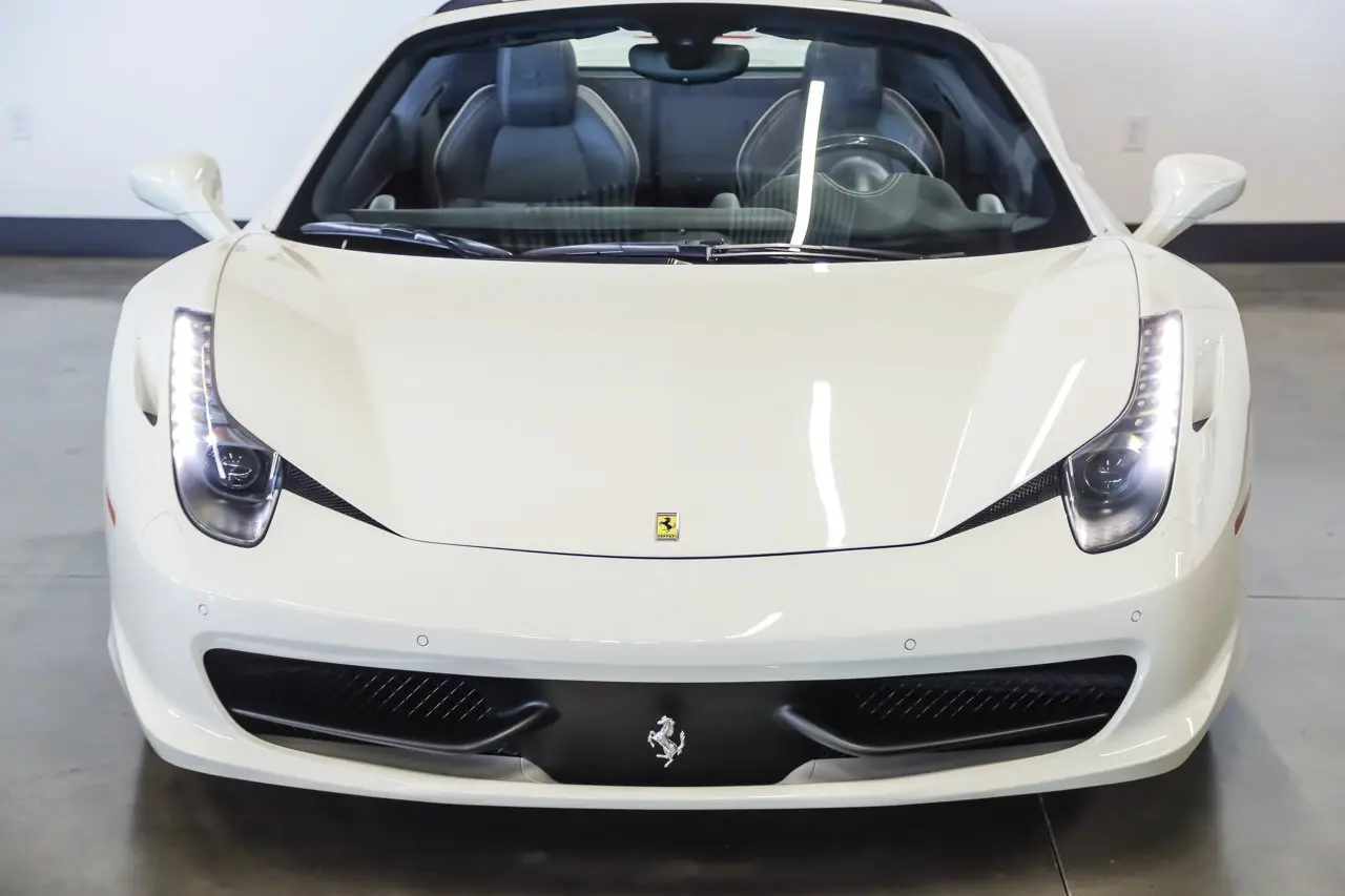 2015 Ferrari 458 Base photo 5
