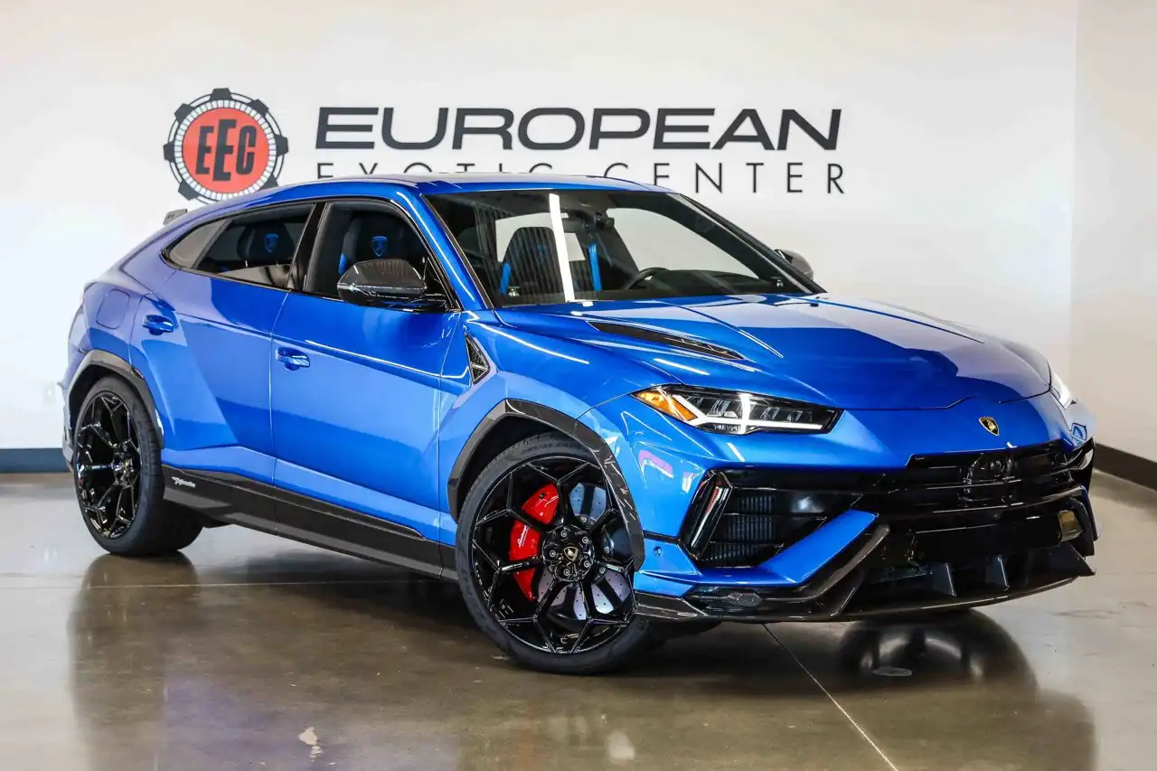 2023 Lamborghini Urus 4.0 V8 Performante's photo