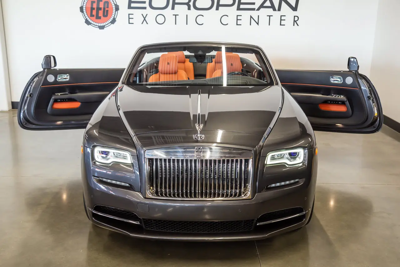 2018 Rolls-Royce Dawn Base photo 5