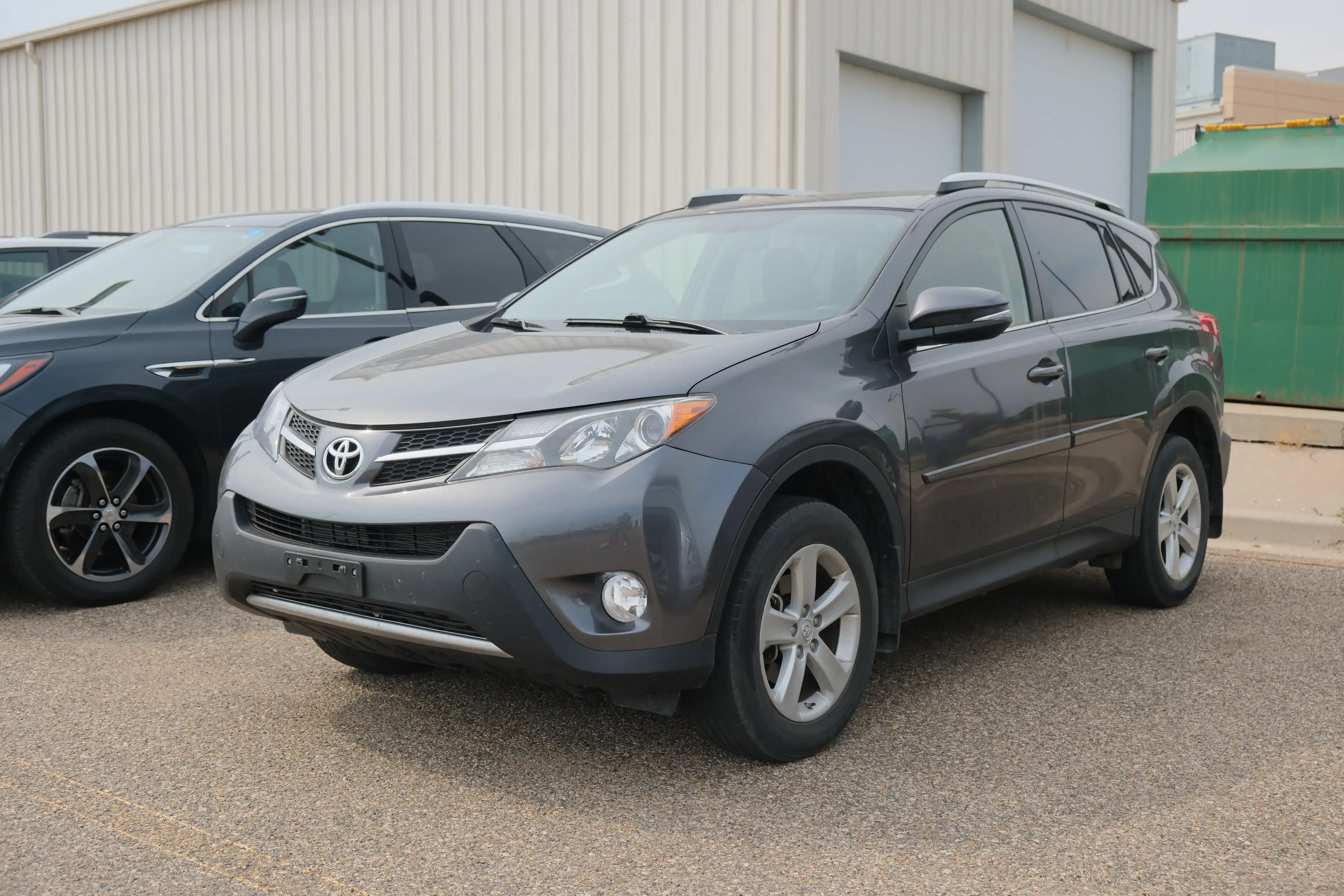 2014 Toyota RAV4 XLE AWD's photo