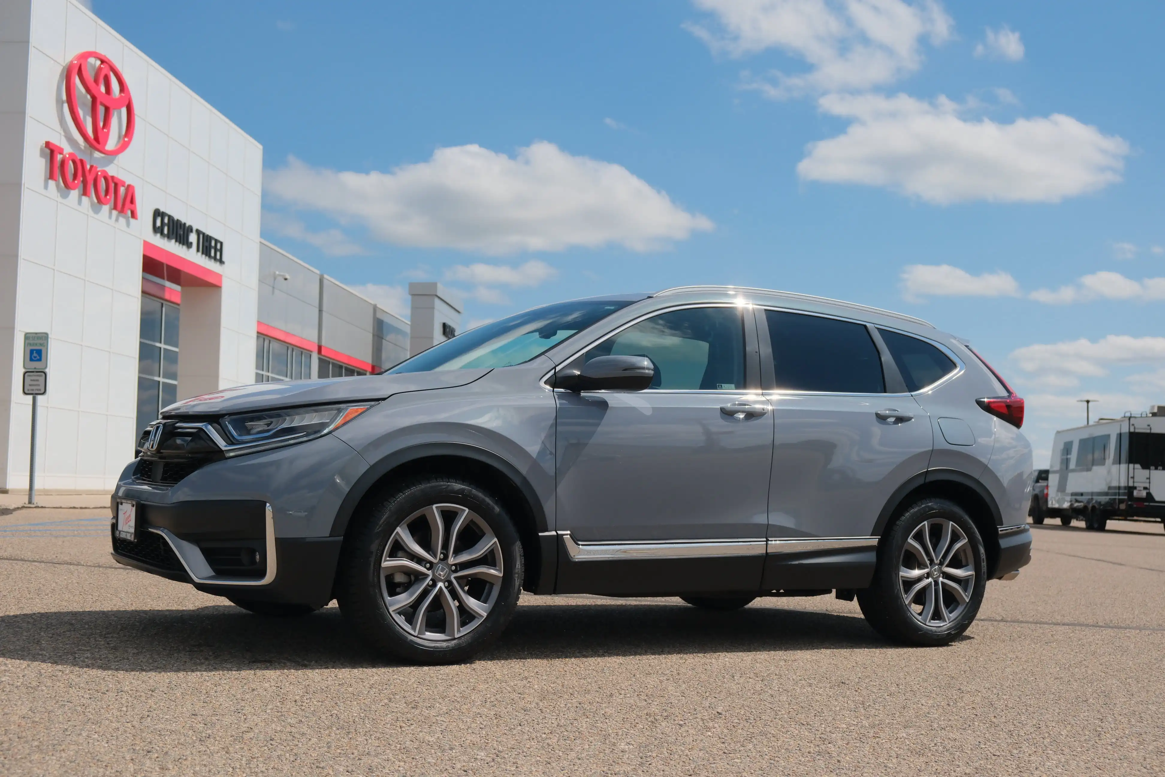 2021 Honda CR-V Touring AWD's photo