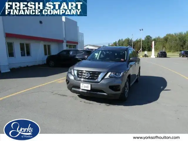 2019 Nissan Pathfinder S 4WD's photo