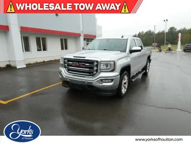 2017 GMC Sierra SLT 4WD Crew Cab Short Box's photo