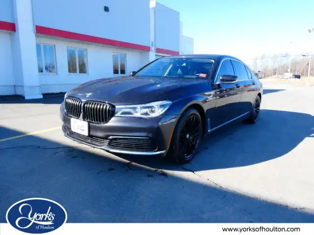 2019 BMW 7 Series 750i xDrive's photo