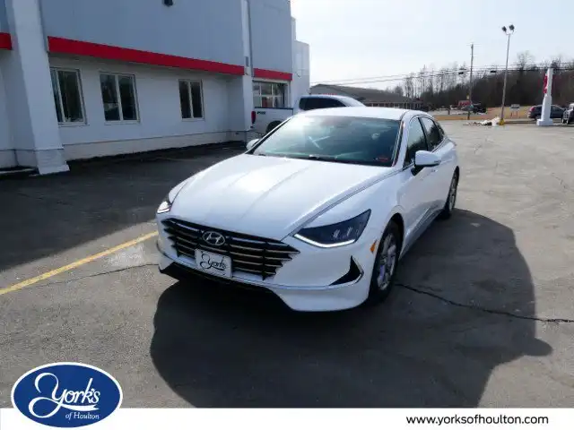 2023 Hyundai Sonata SE's photo