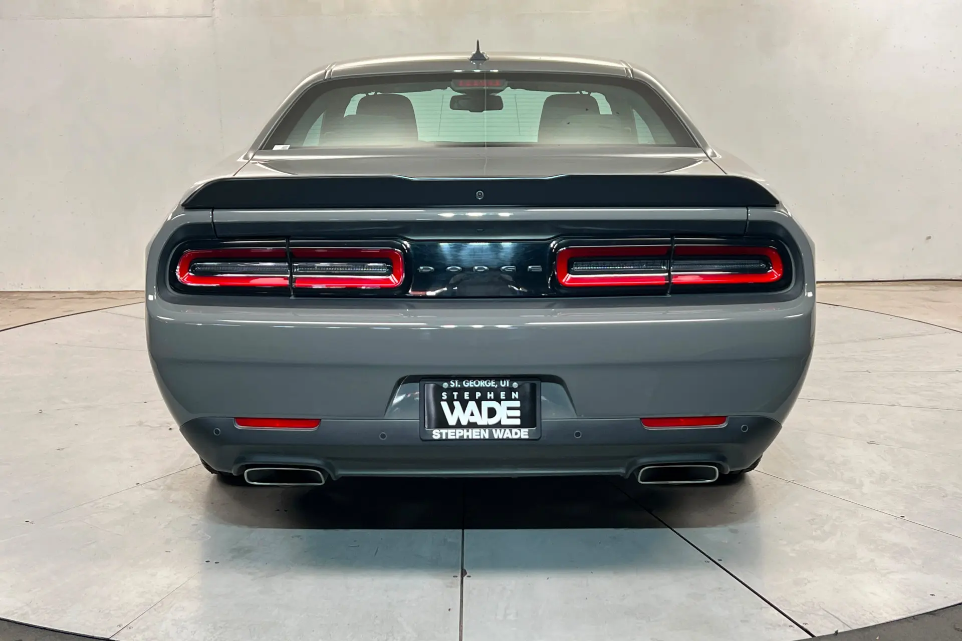 2023 Dodge Challenger R/T photo 5