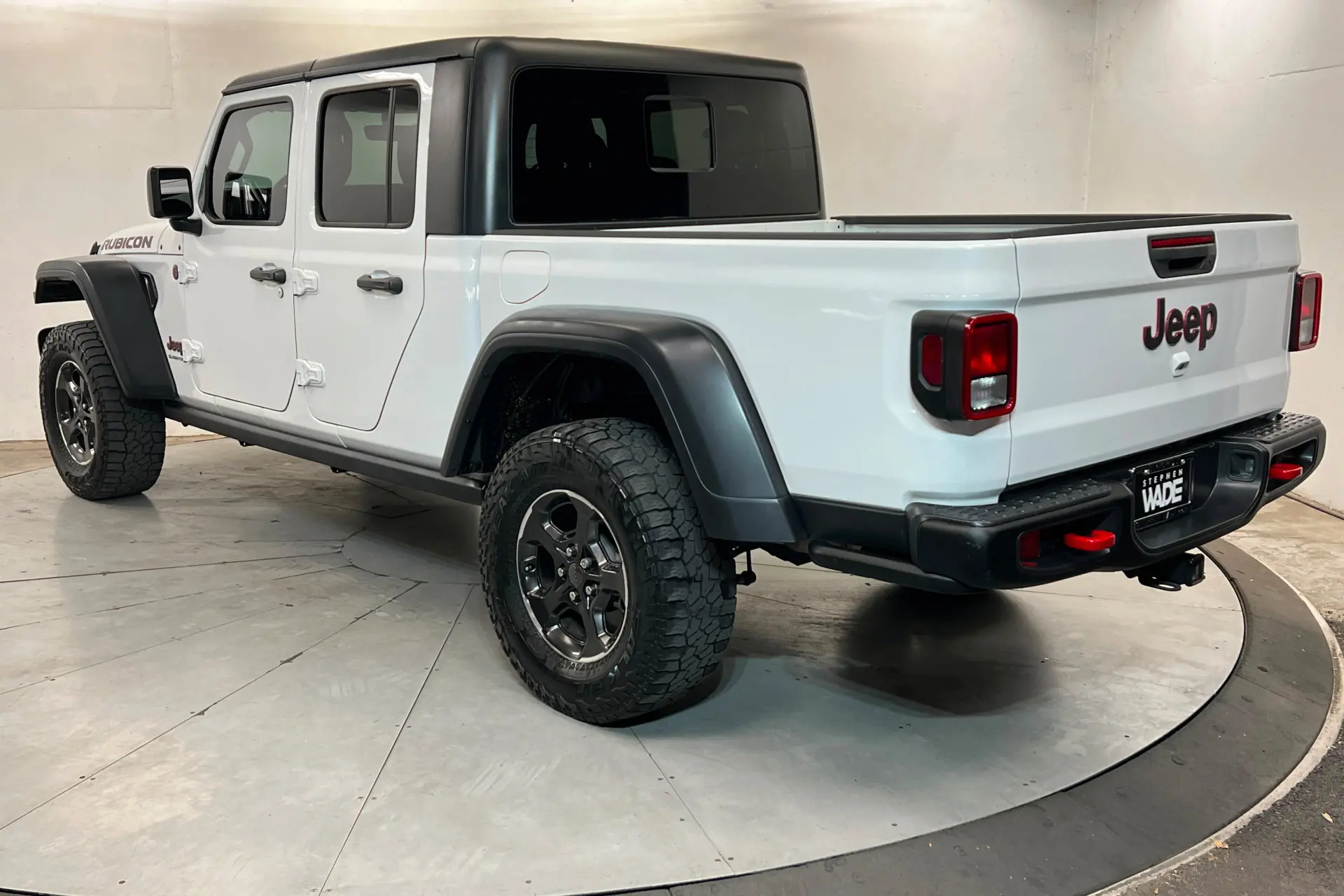 2023 Jeep Gladiator Rubicon photo 3