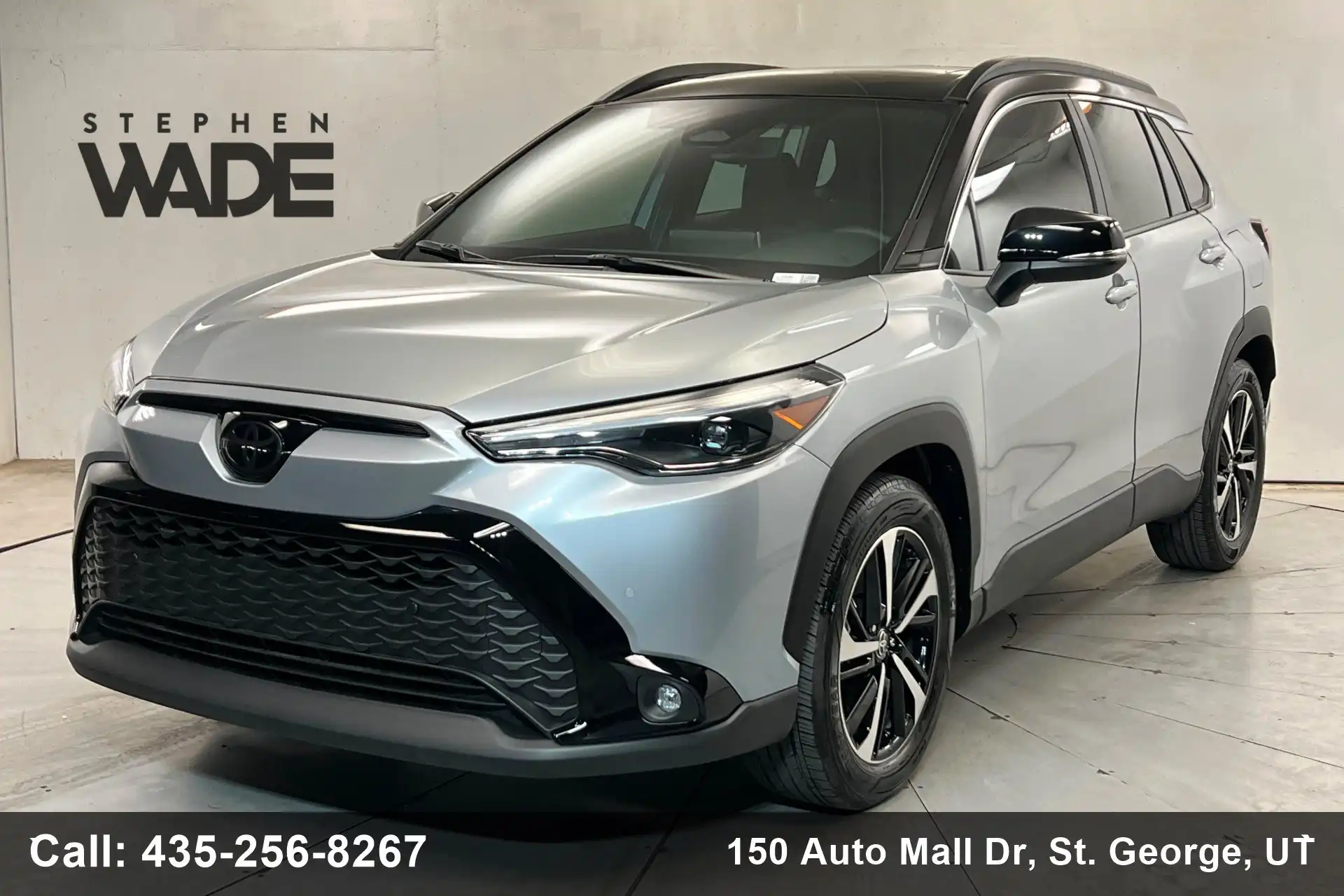 2025 Toyota Corolla Cross Hybrid XSE AWD's photo