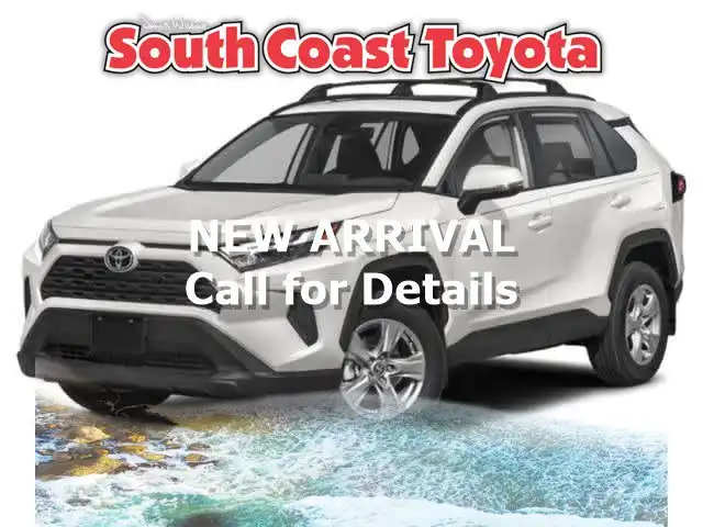 2022 Toyota RAV4 XLE FWD's photo