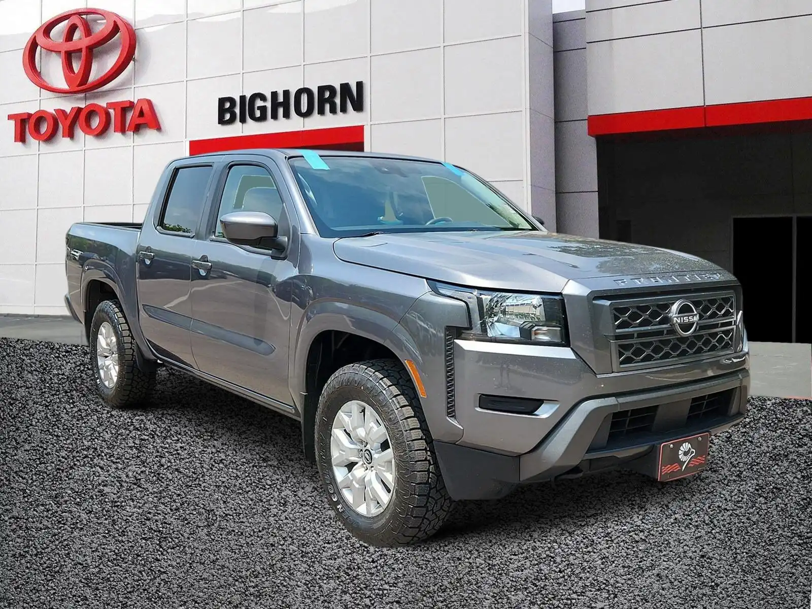 2023 Nissan Frontier SV Crew Cab 4X4 SWB's photo
