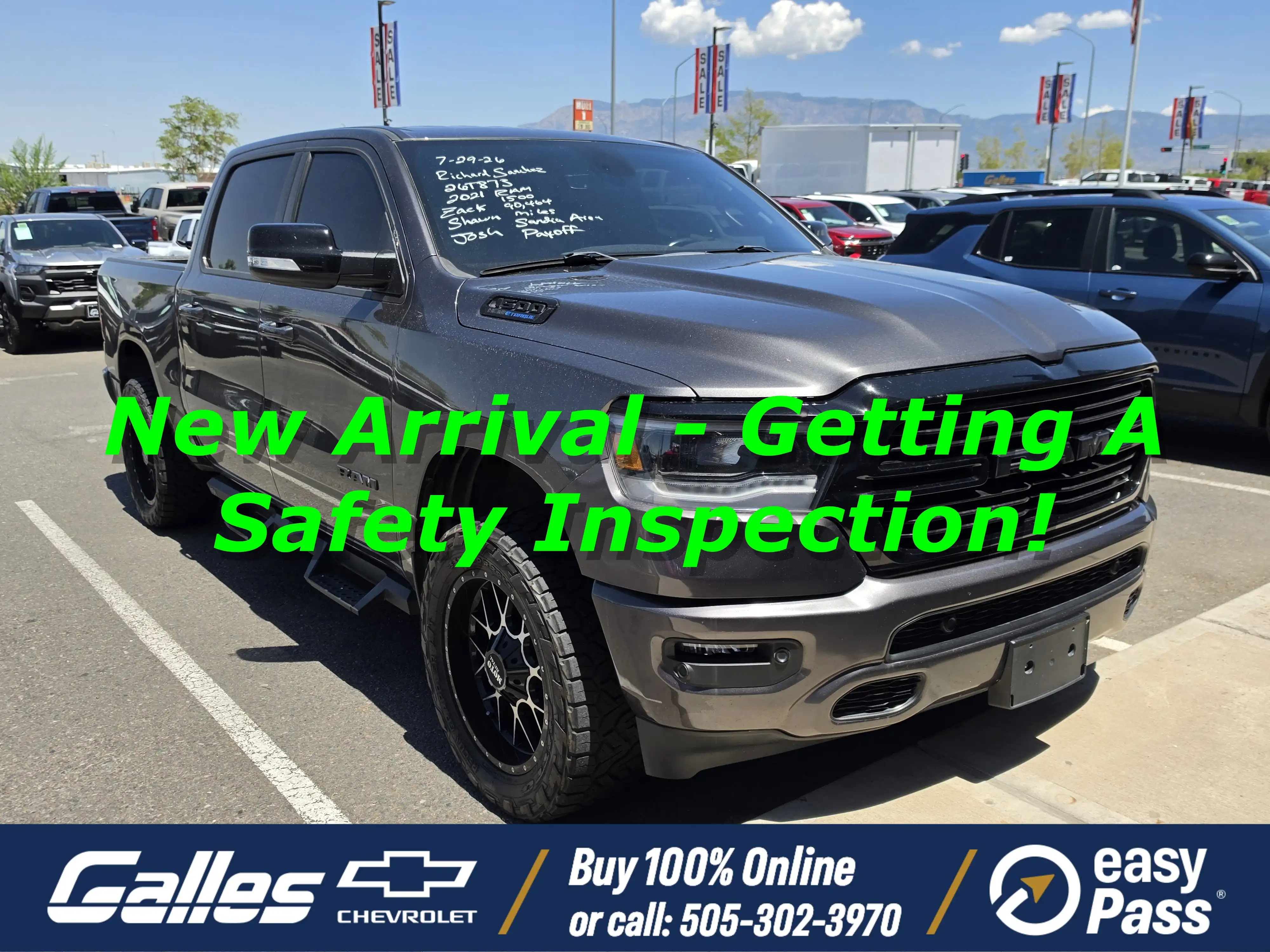 2021 RAM 1500 Big Horn/Lone Star 4x4 Crew Cab 5'7's photo