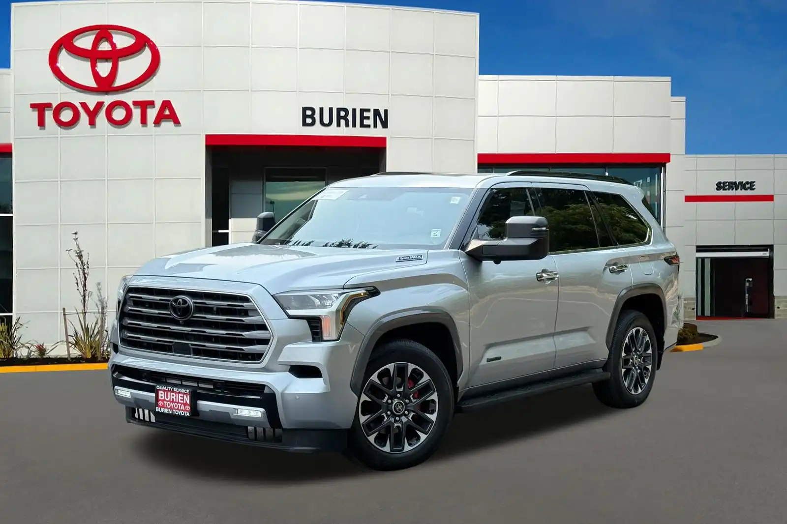 2023 Toyota Sequoia Limited 4WD i-FORCE MAX Hybrid's photo