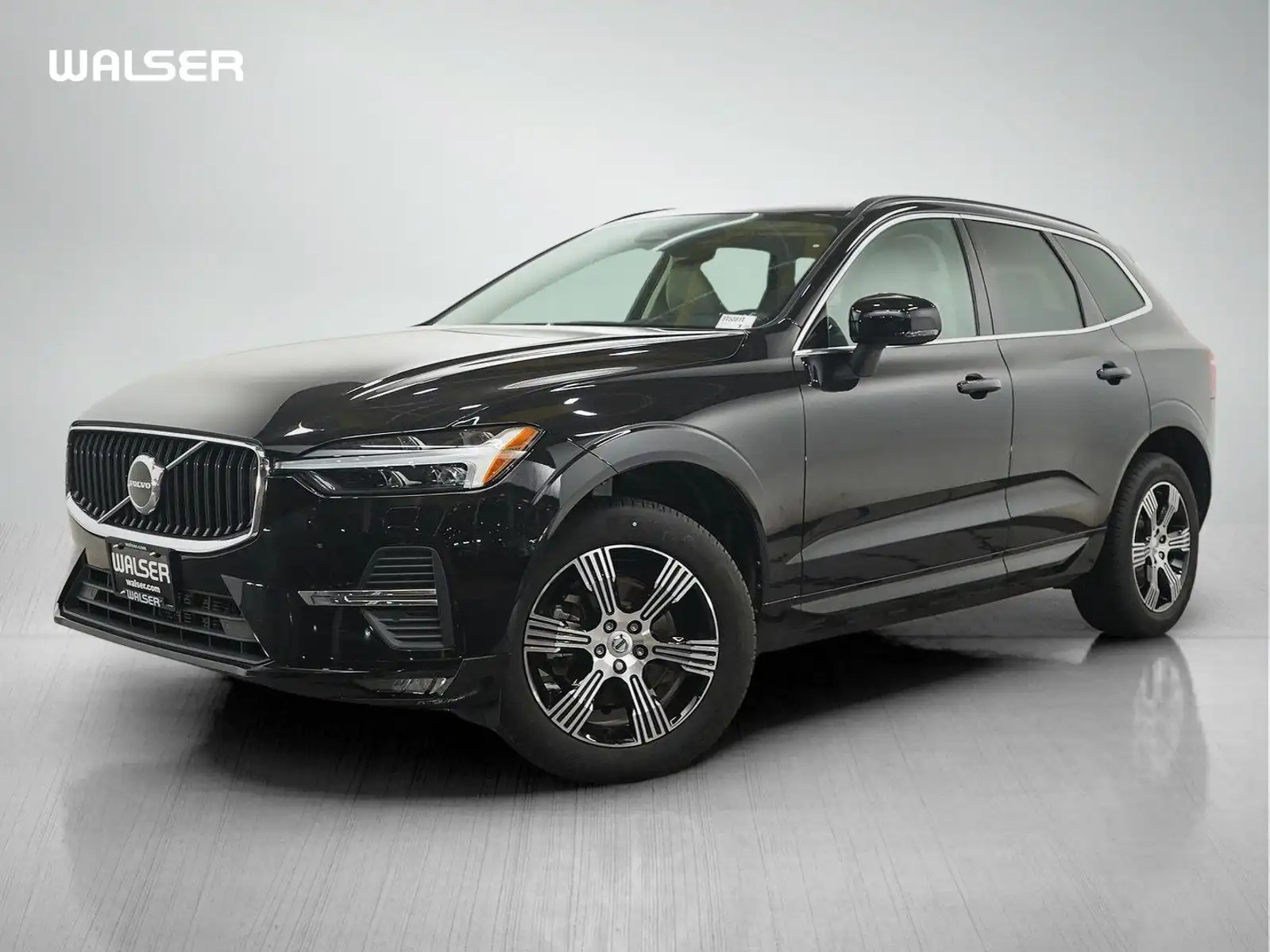 2022 Volvo XC60 B5 Momentum AWD's photo