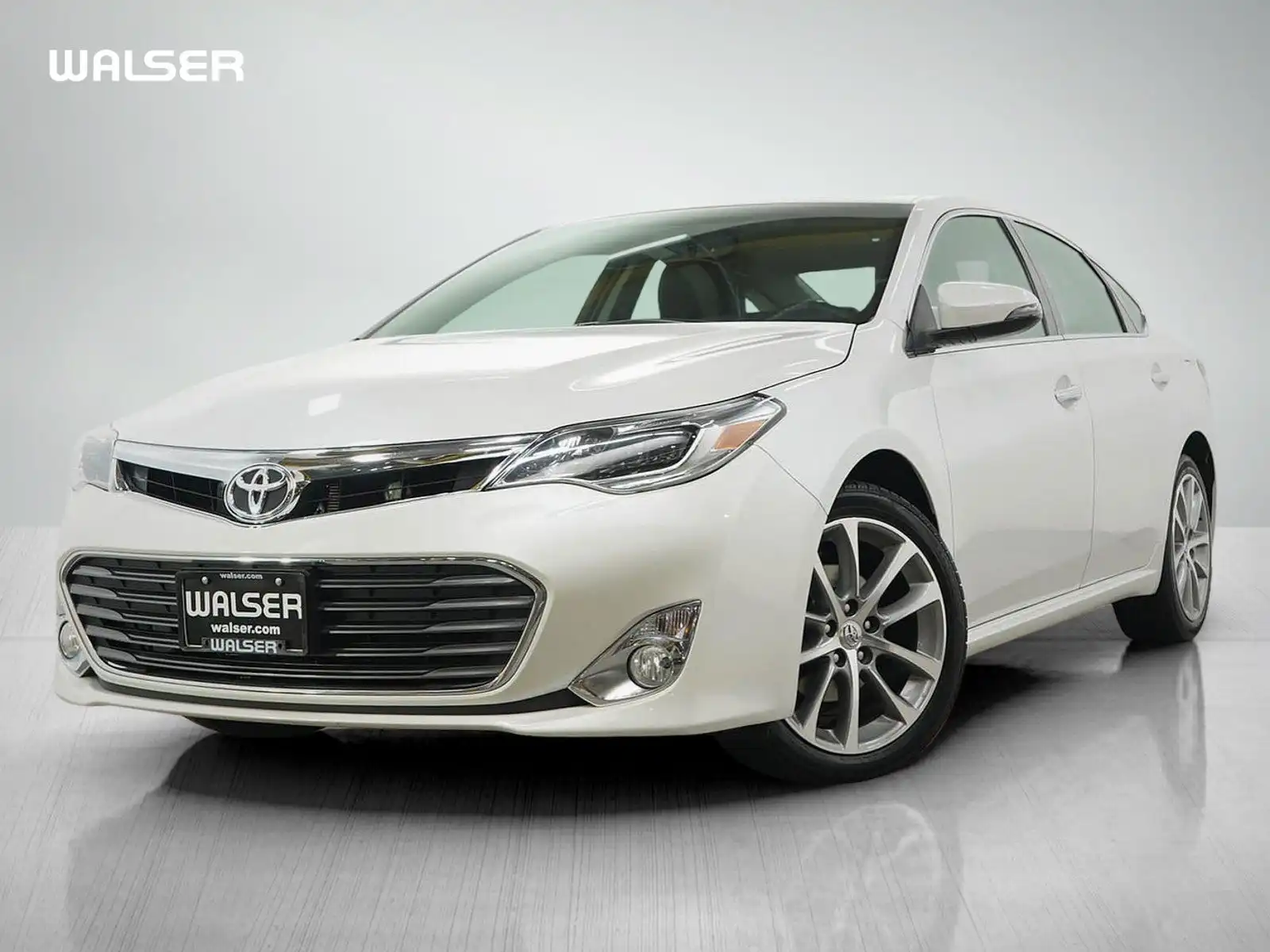 2015 Toyota Avalon XLE Touring's photo