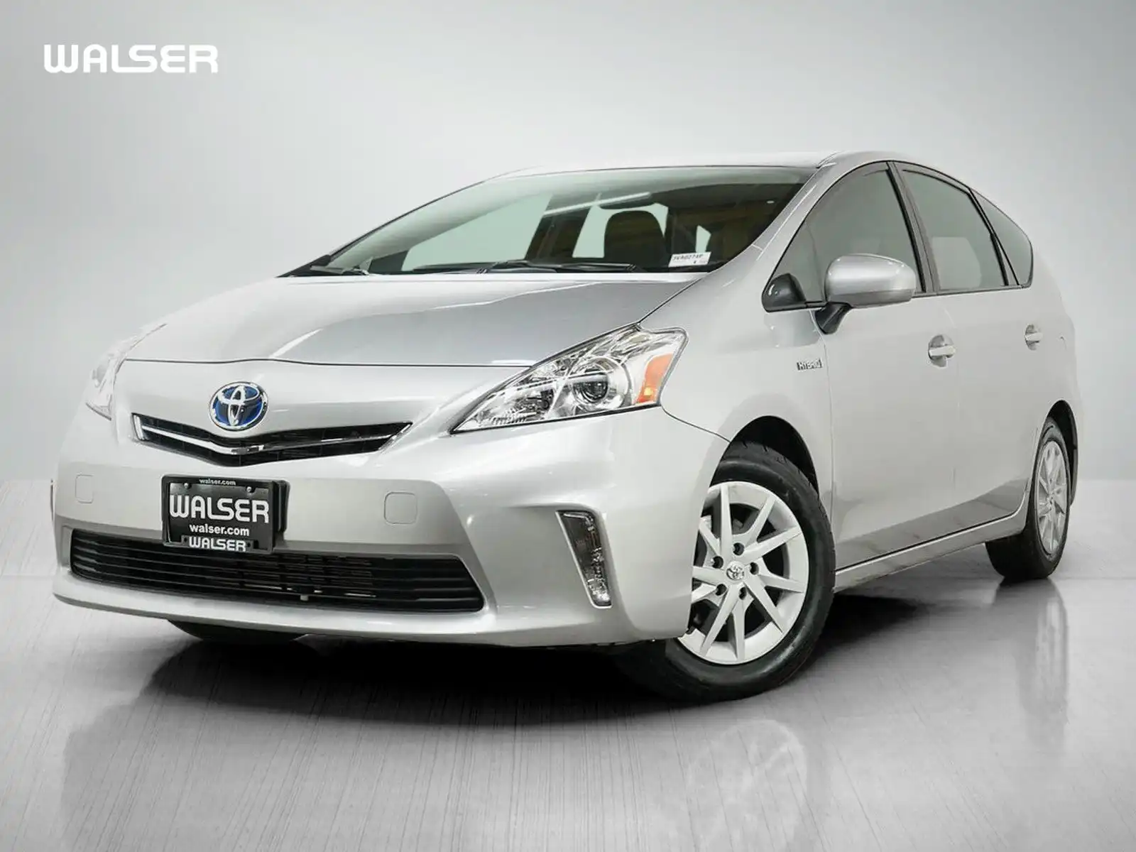 2012 Toyota Prius v Three's photo