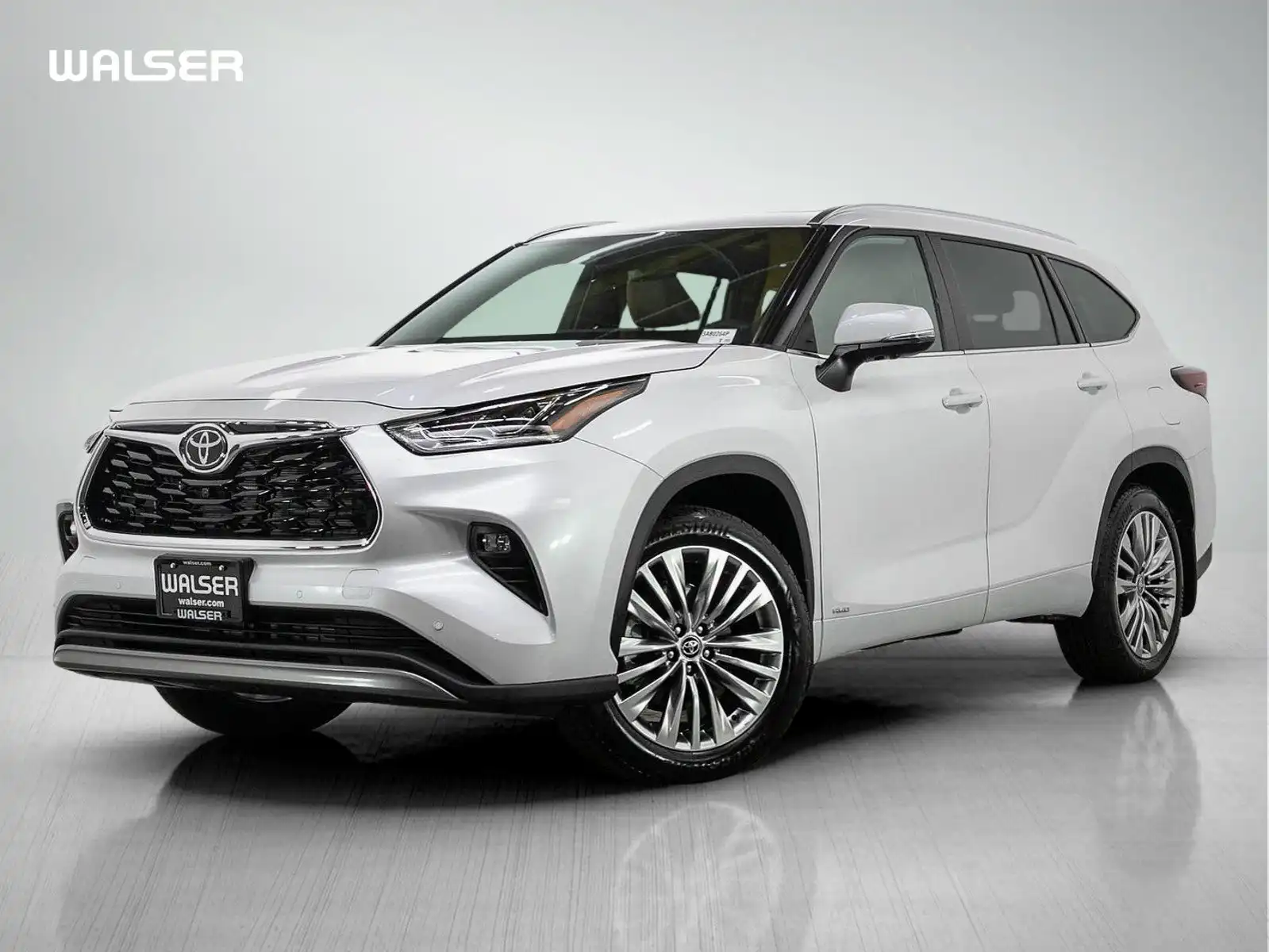 2026 Toyota Highlander Hybrid Platinum AWD's photo