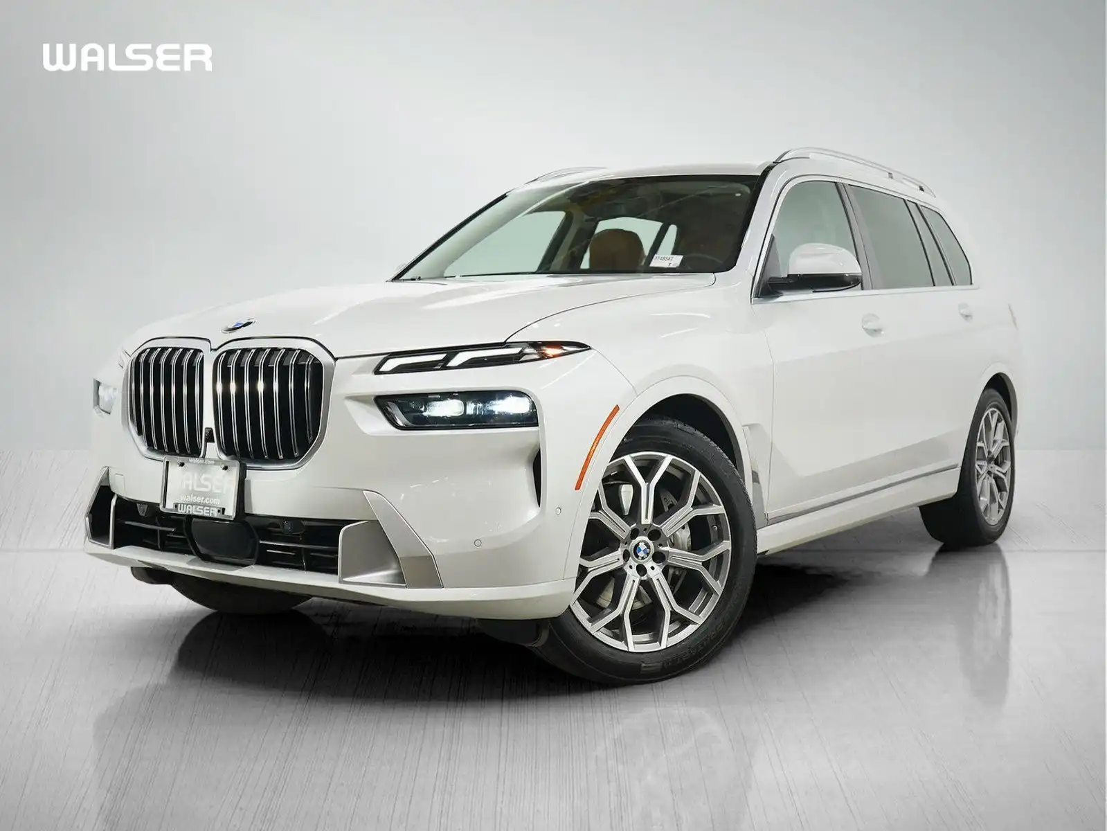 2023 BMW X7 xDrive40i's photo