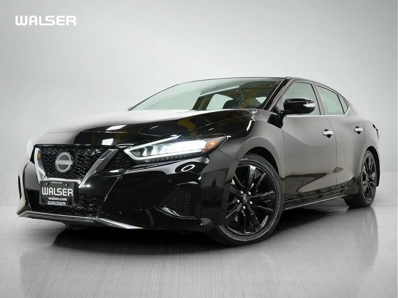 2023 Nissan Maxima SL's photo