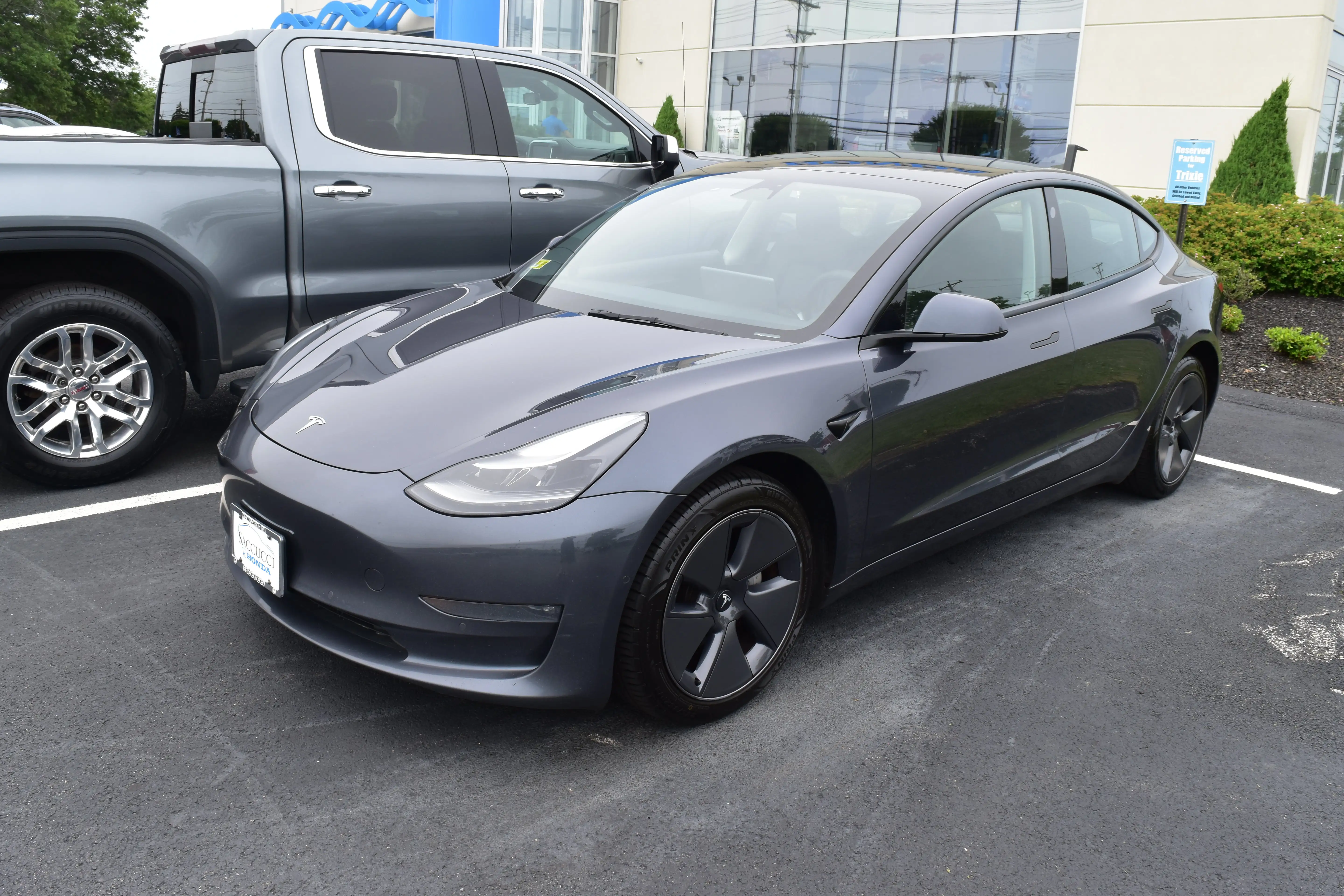 2022 Tesla Model 3 Long Range Dual Motor All-Wheel Drive's photo