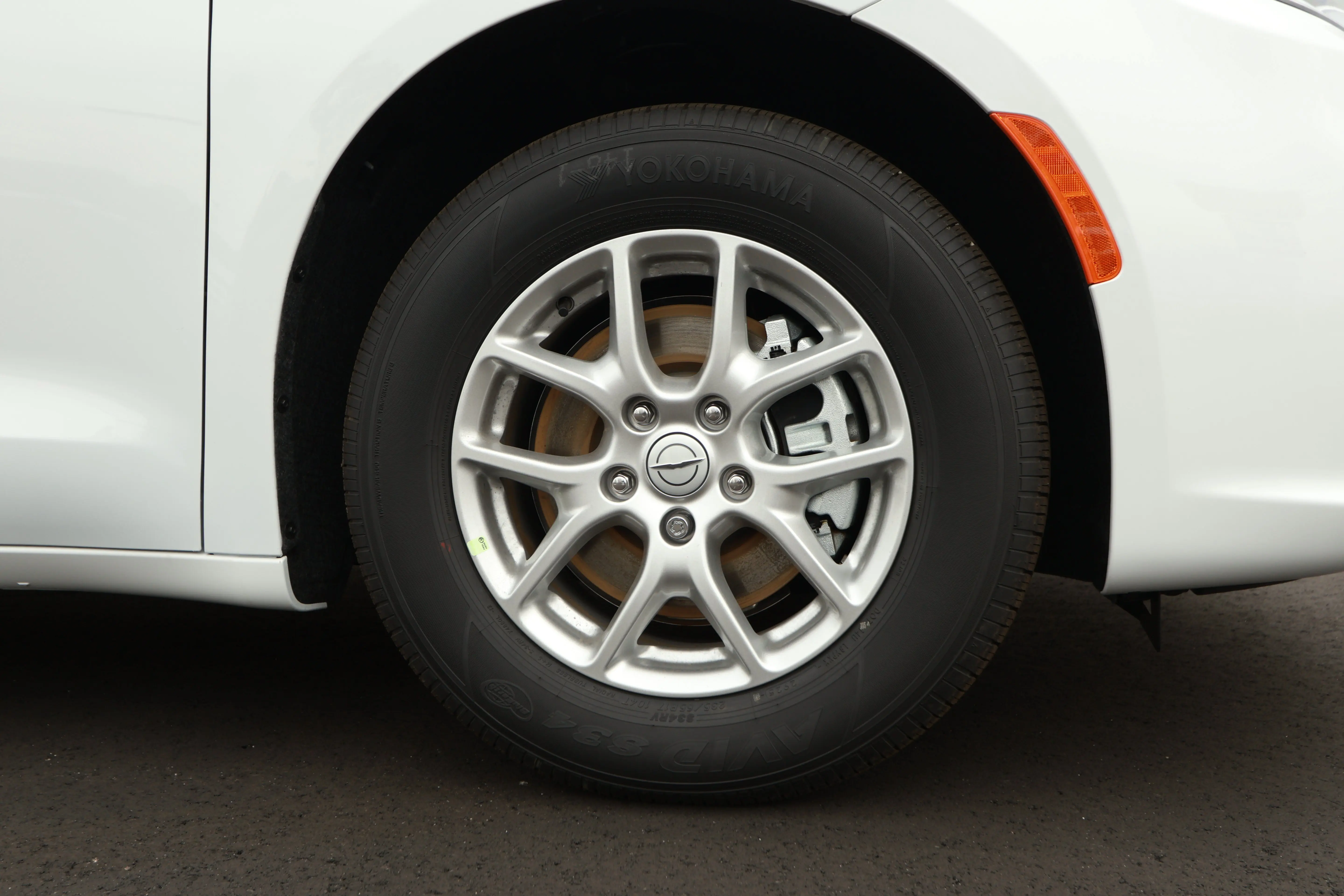 2026 Chrysler Pacifica Select photo 5