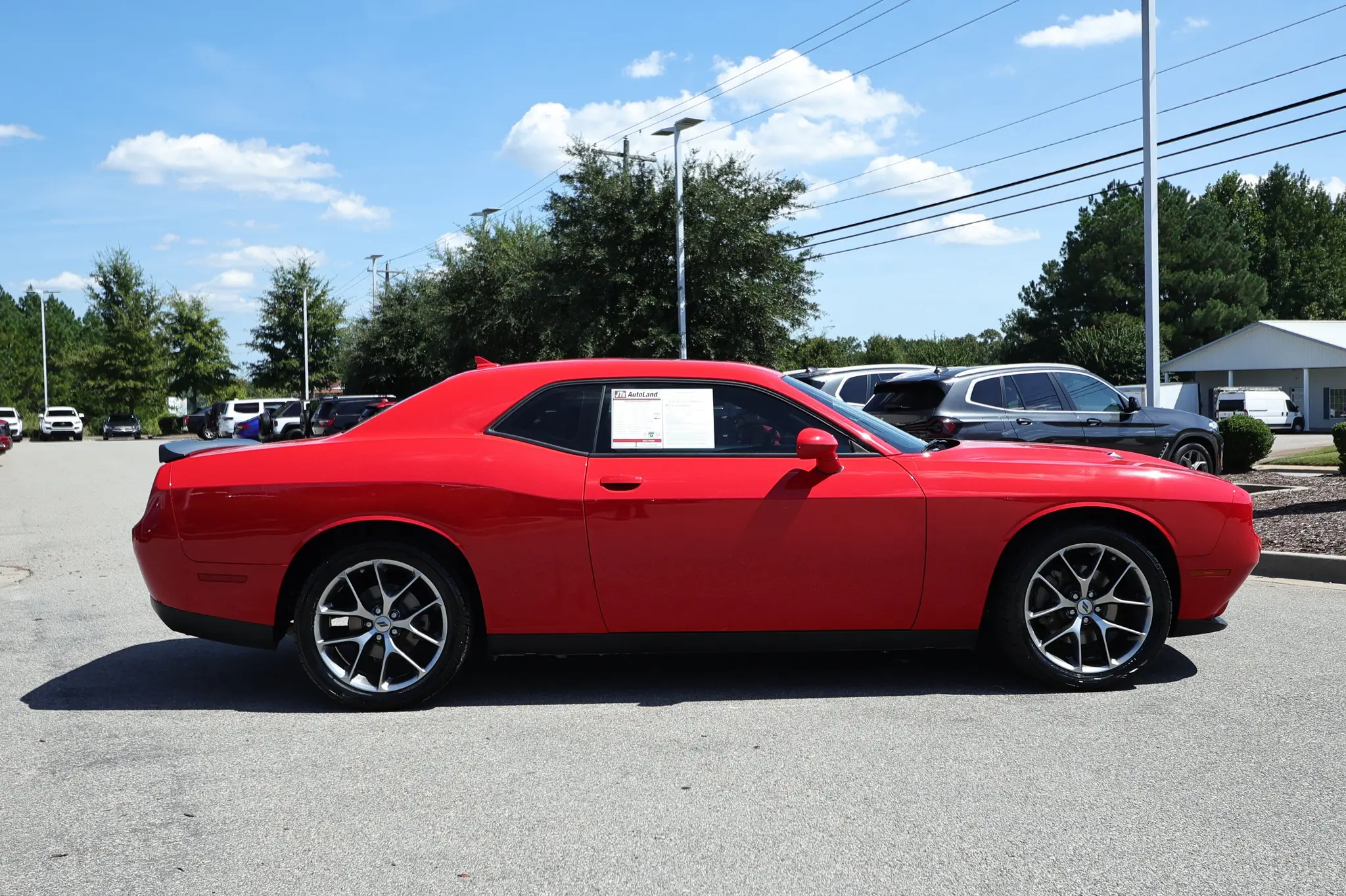 2023 Dodge Challenger SXT Auto photo 4