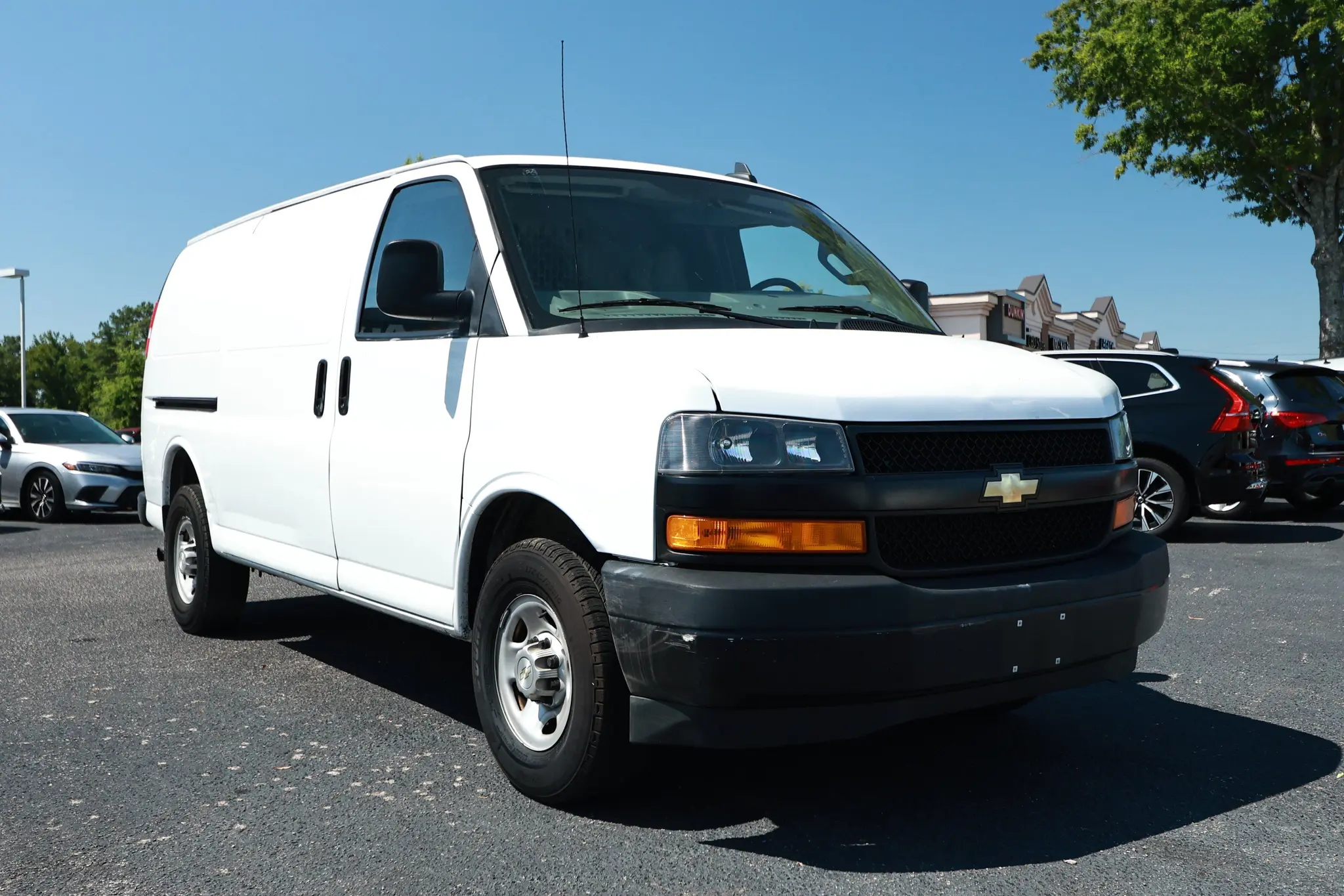 2021 Chevrolet Express Work Van HD 2500 photo 3