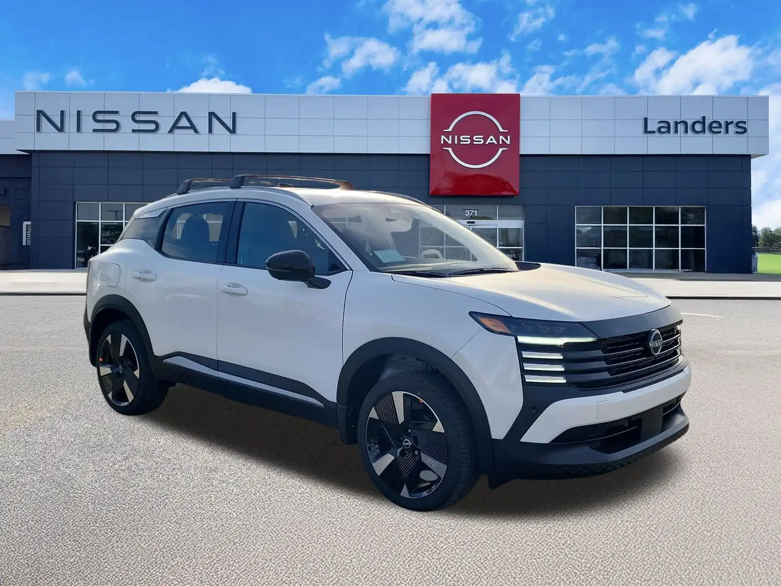 2026 Nissan Kicks 2.0 SR's photo