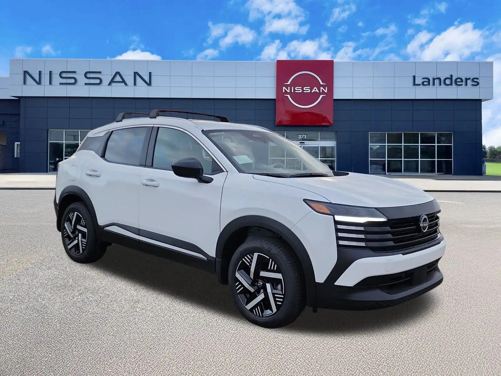 2026 Nissan Kicks 2.0 SV's photo