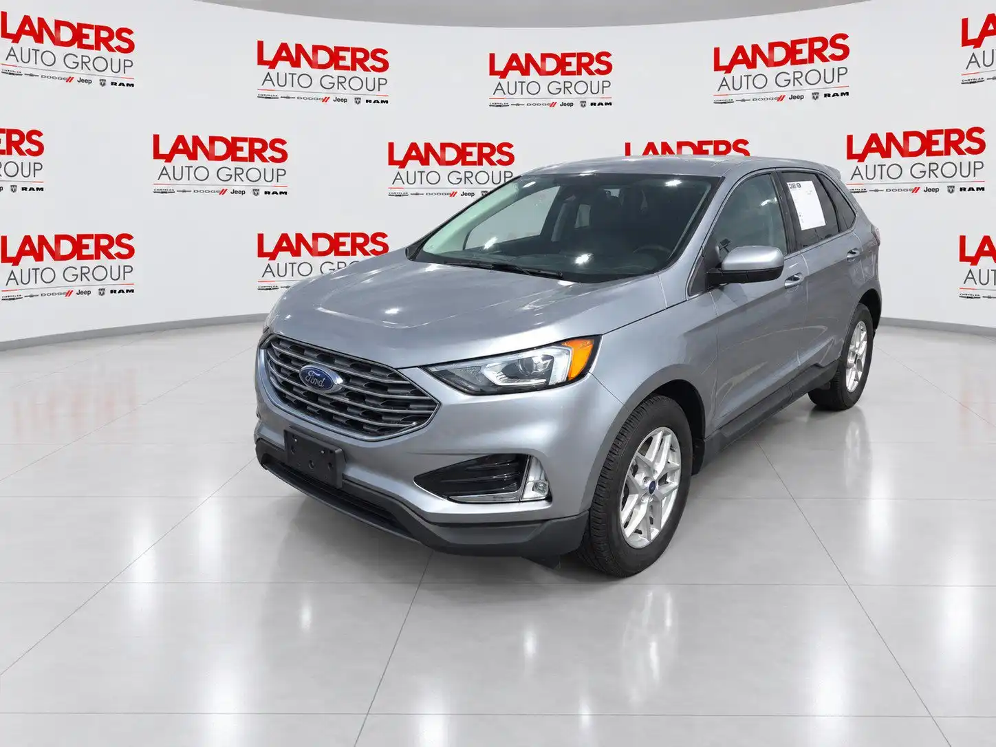 2021 Ford Edge SEL's photo