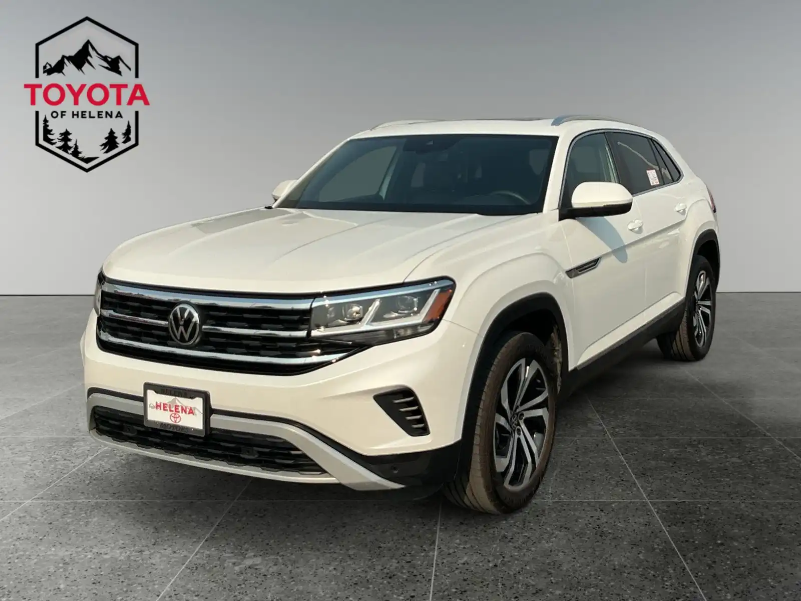 2023 Volkswagen Atlas Cross Sport 2.0T SEL 4MOTION's photo