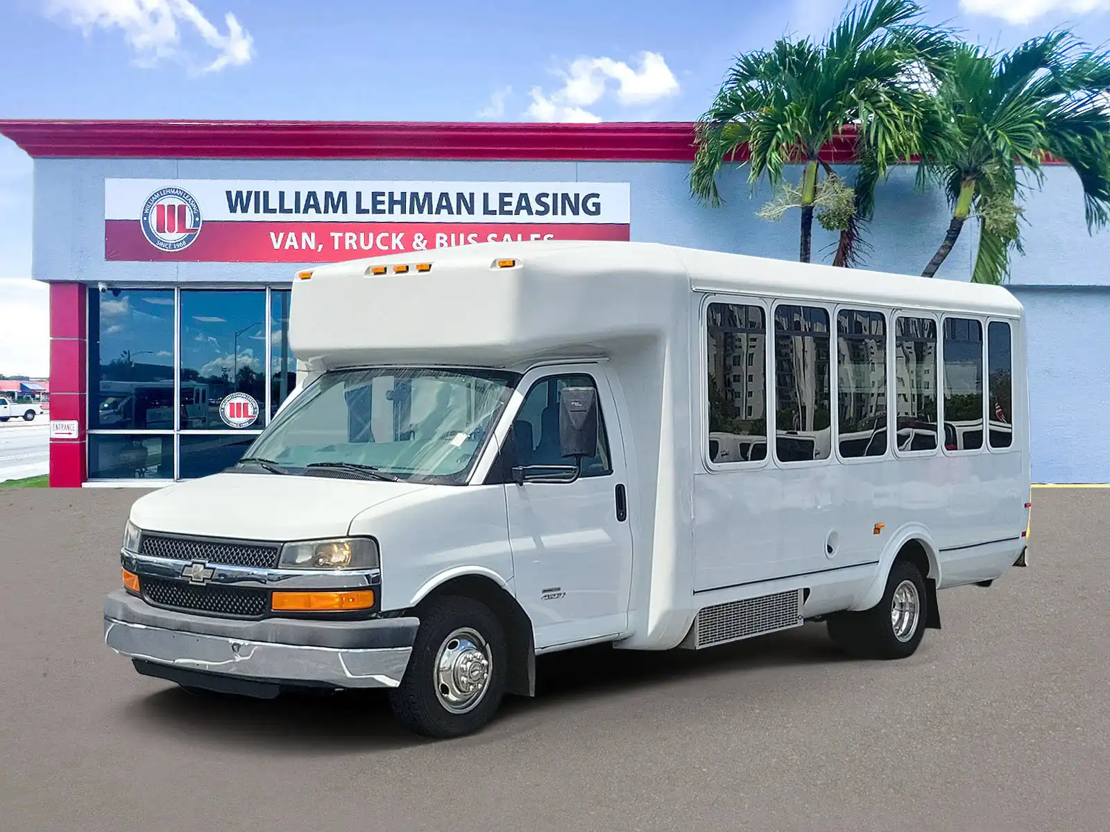 2013 Chevrolet Express's photo