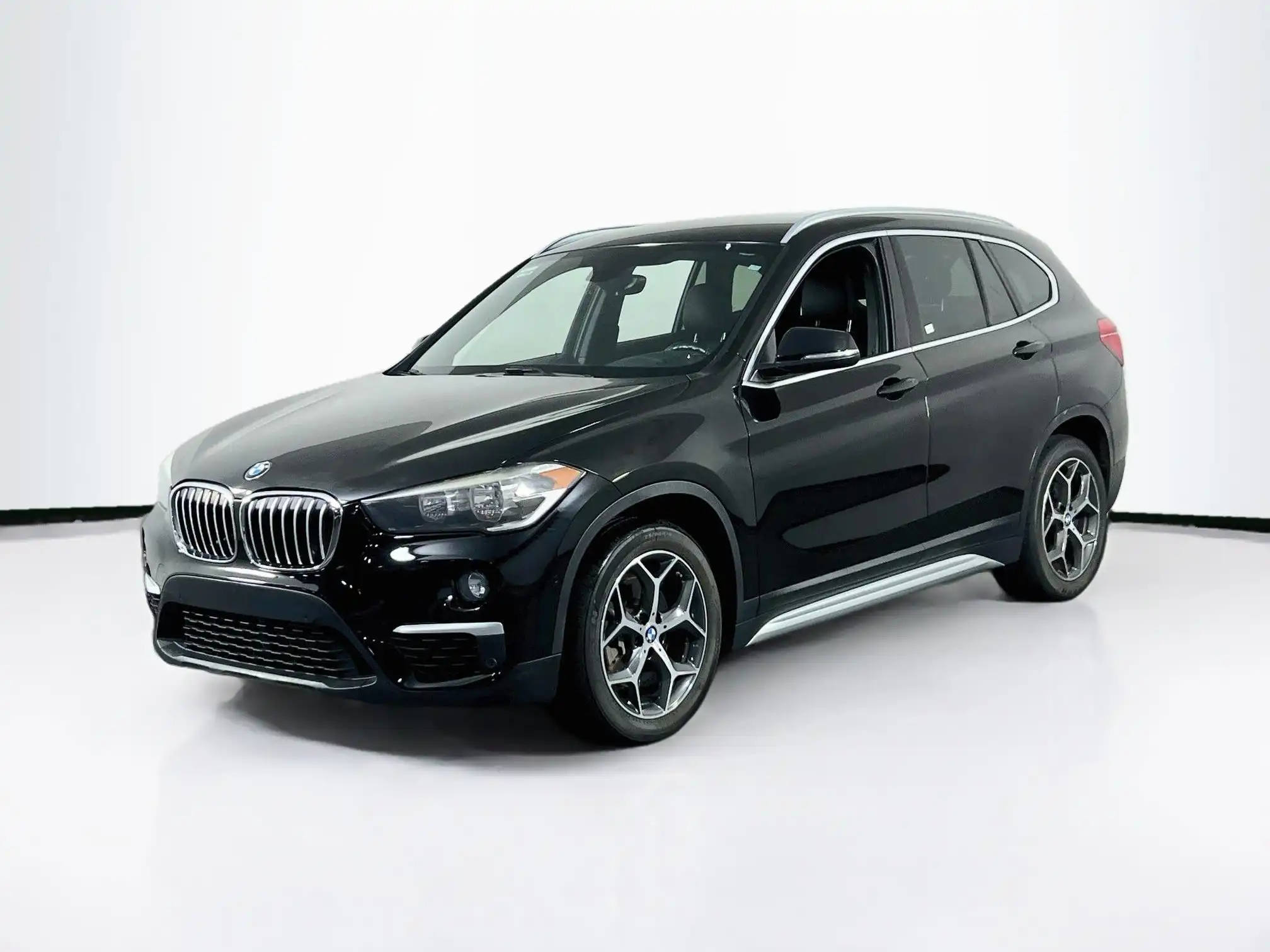 2018 BMW X1 xDrive28i's photo