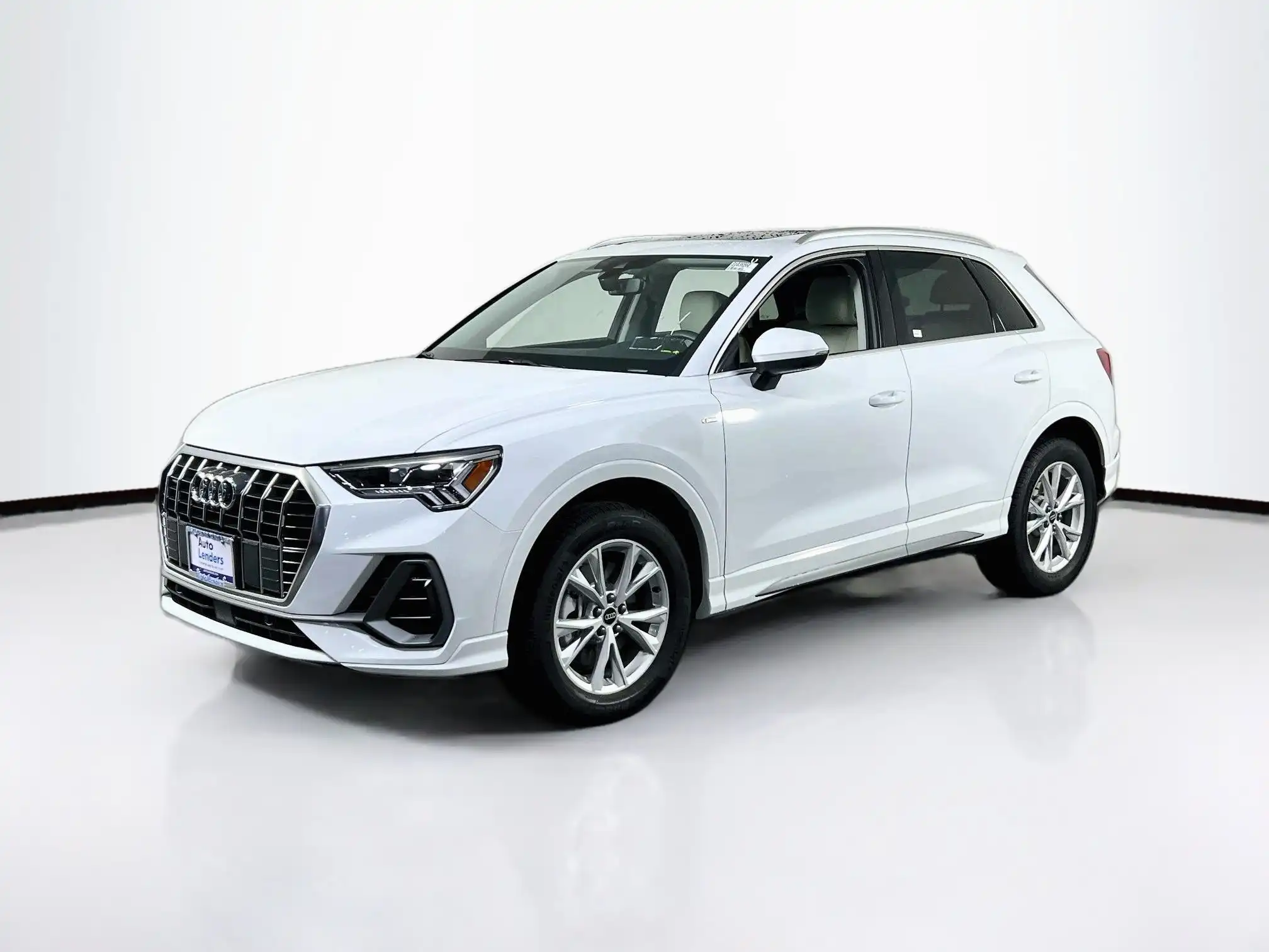 2025 Audi Q3 45 TFSI S Line Premium Plus quattro's photo
