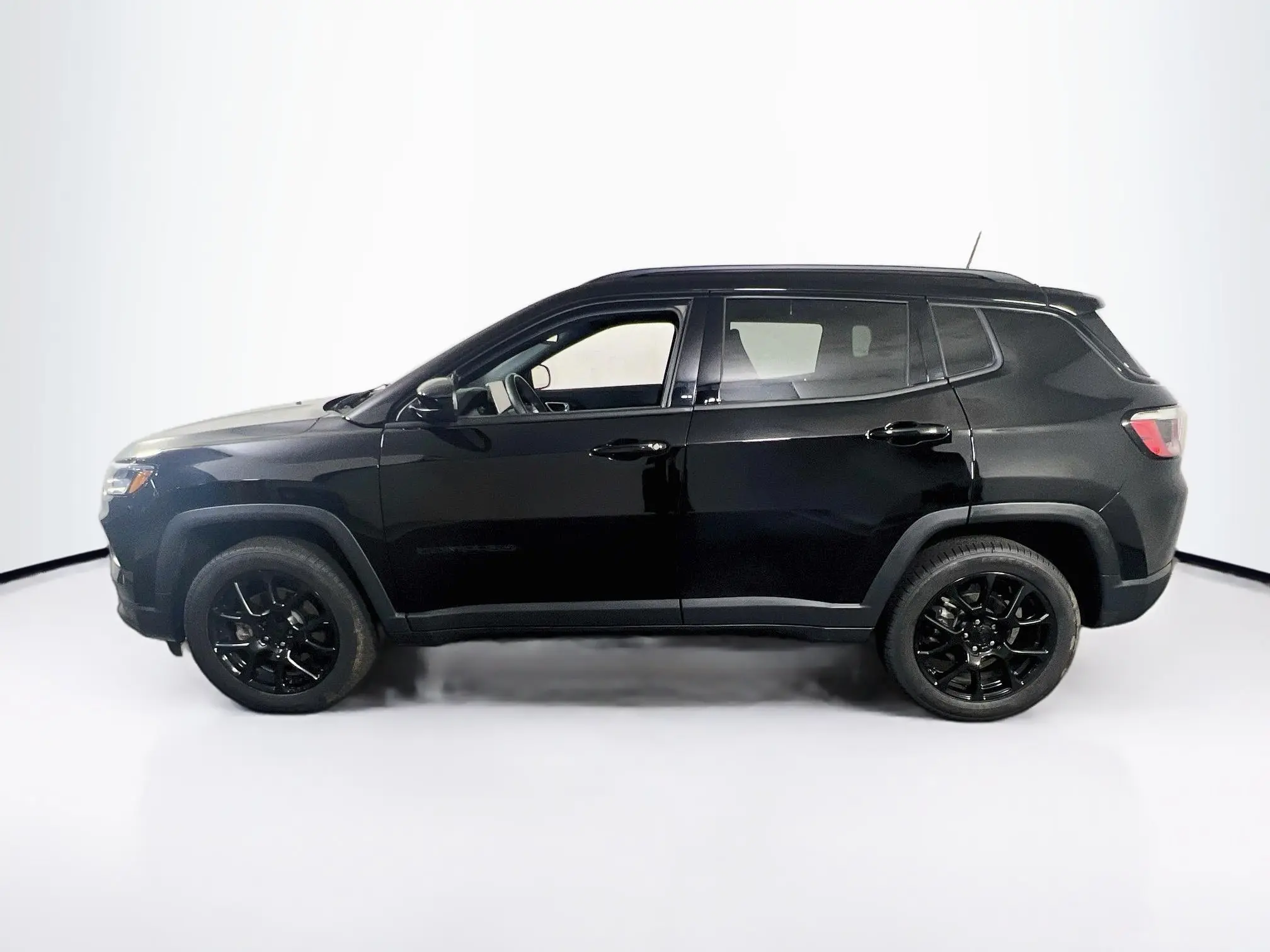 2022 Jeep Compass Altitude 4X4 photo 5