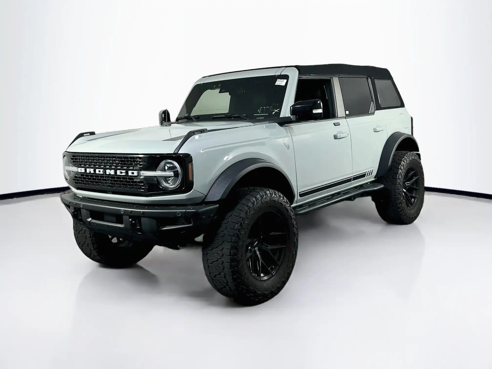 2021 Ford Bronco First Edition Advanced 4x4's photo