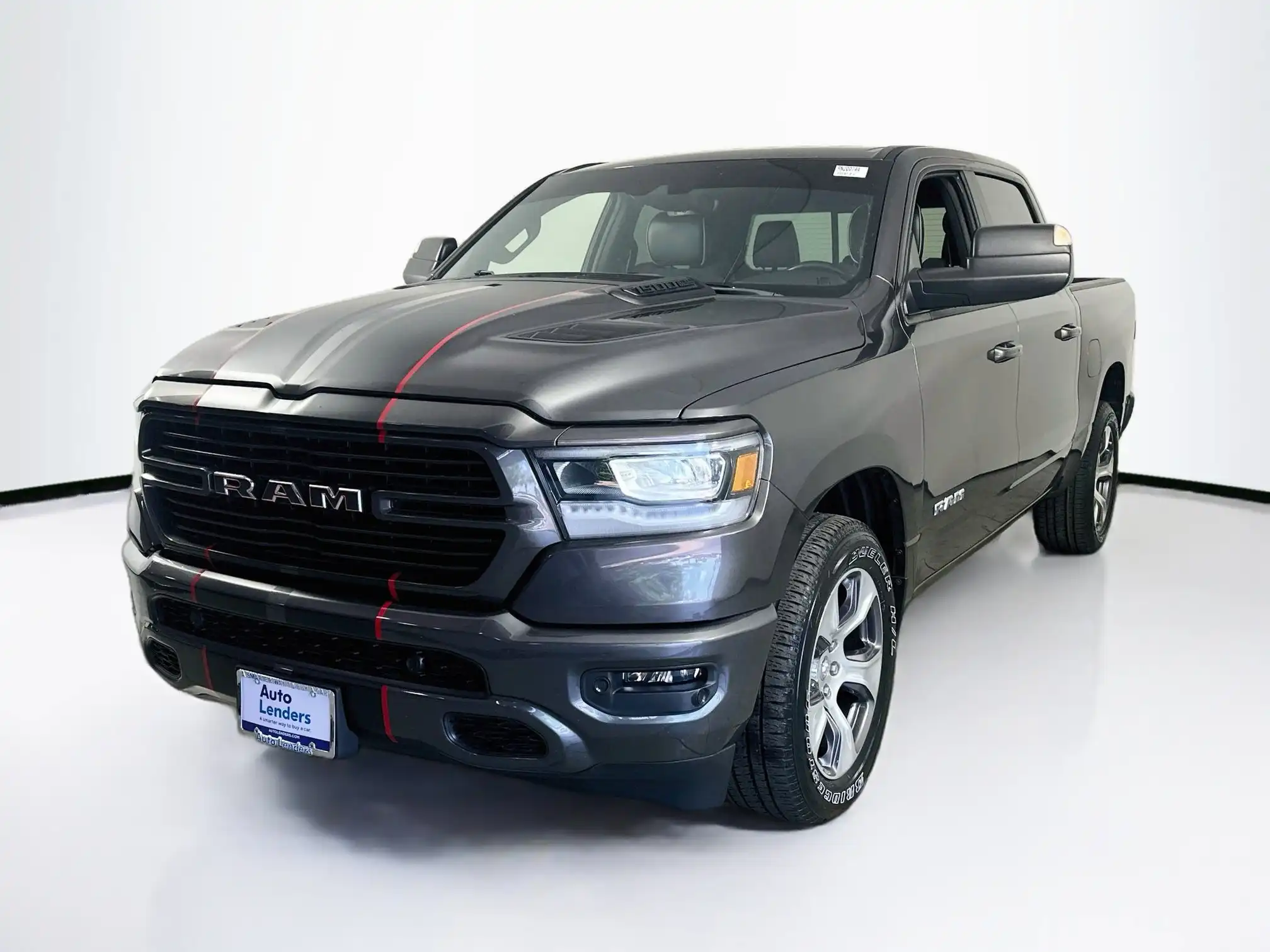 2024 RAM 1500 Laramie Crew Cab 5'7's photo