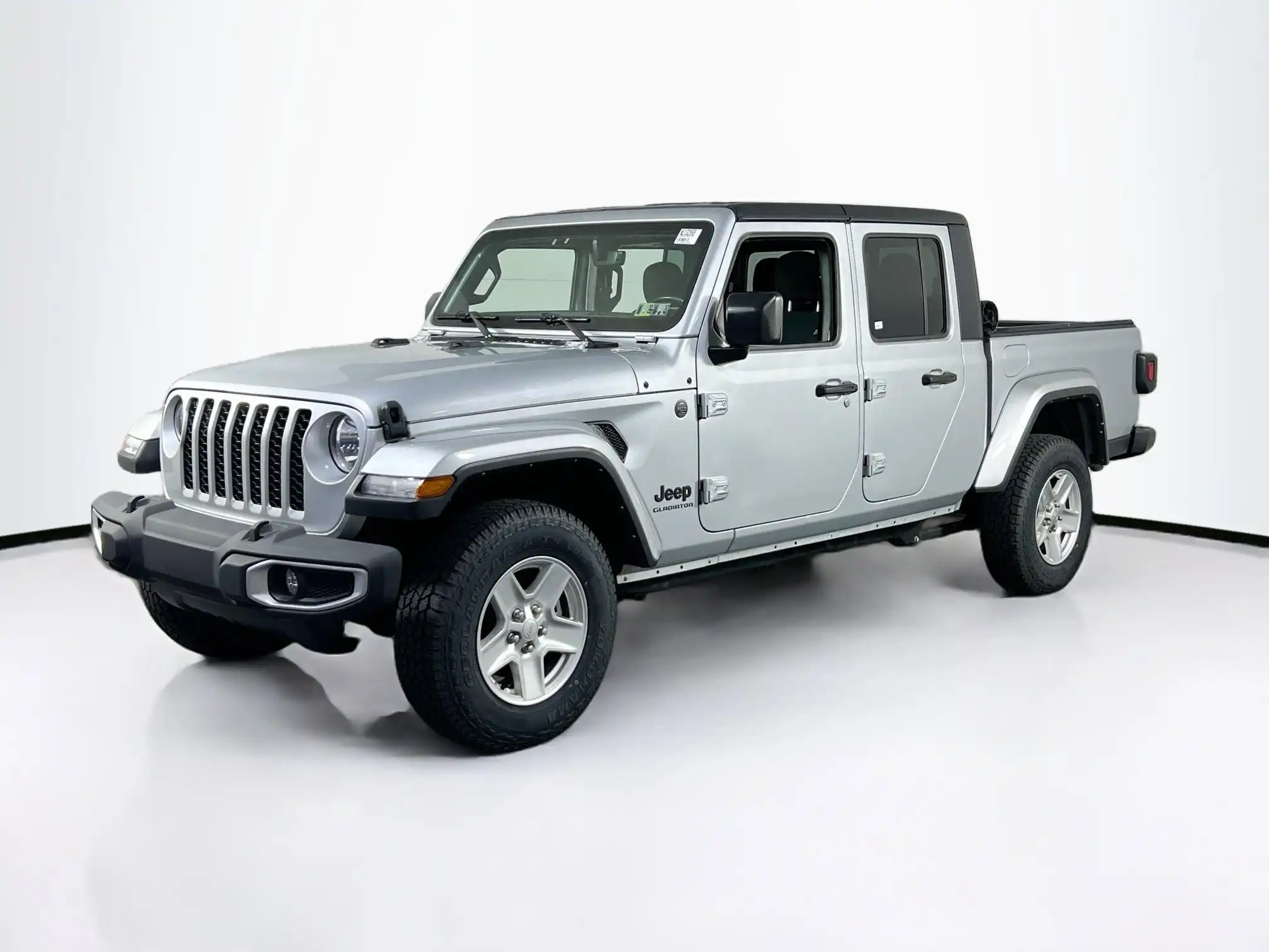 2022 Jeep Gladiator Sport S's photo