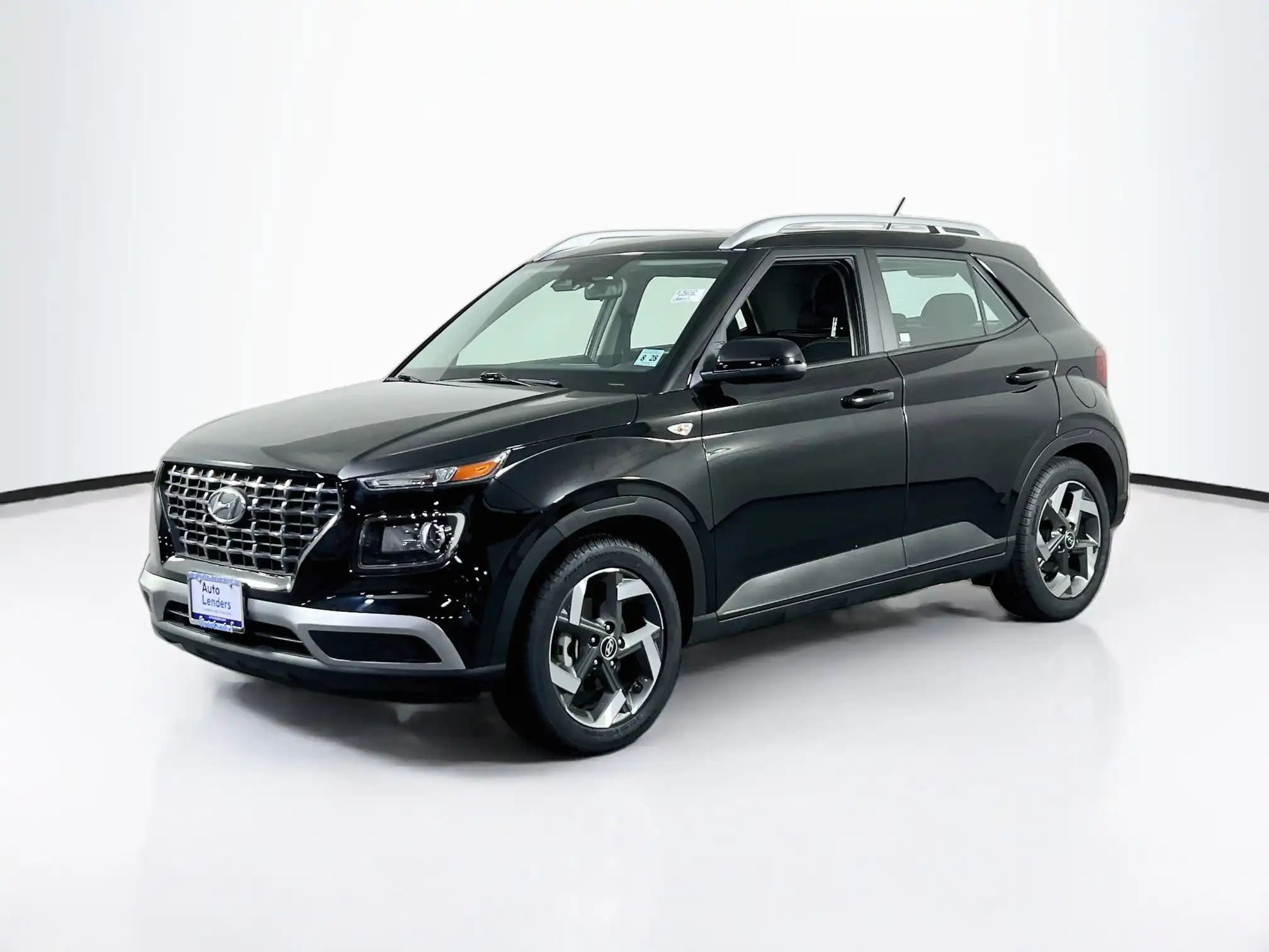 2023 Hyundai Venue SEL IVT's photo