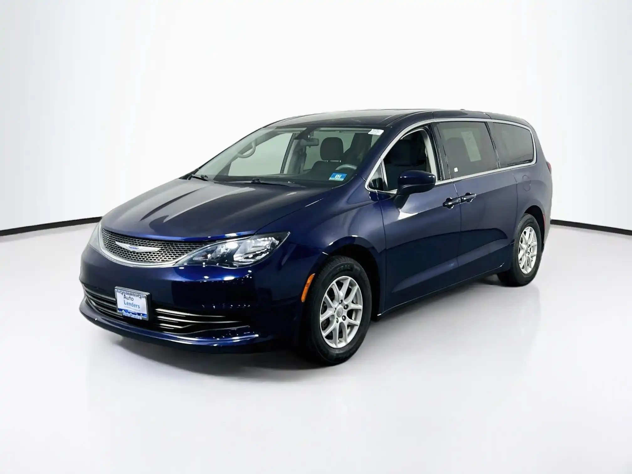 2018 Chrysler Pacifica LX's photo