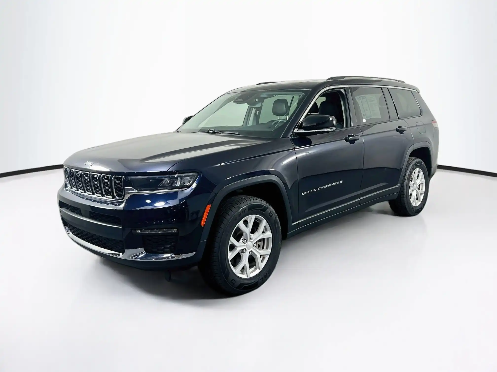 2023 Jeep Grand Cherokee L Limited 4WD's photo