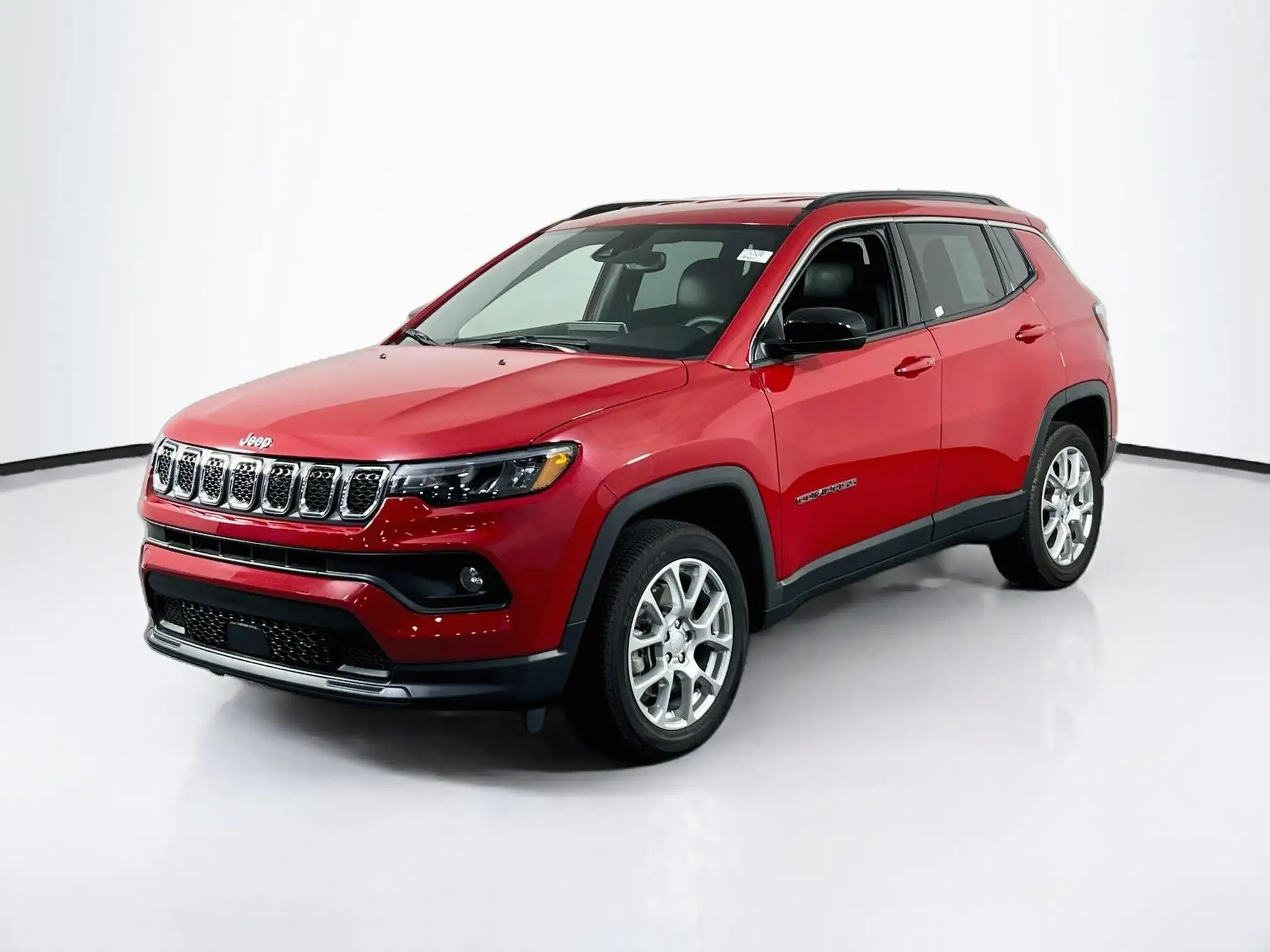 2023 Jeep Compass Latitude Lux 4WD's photo