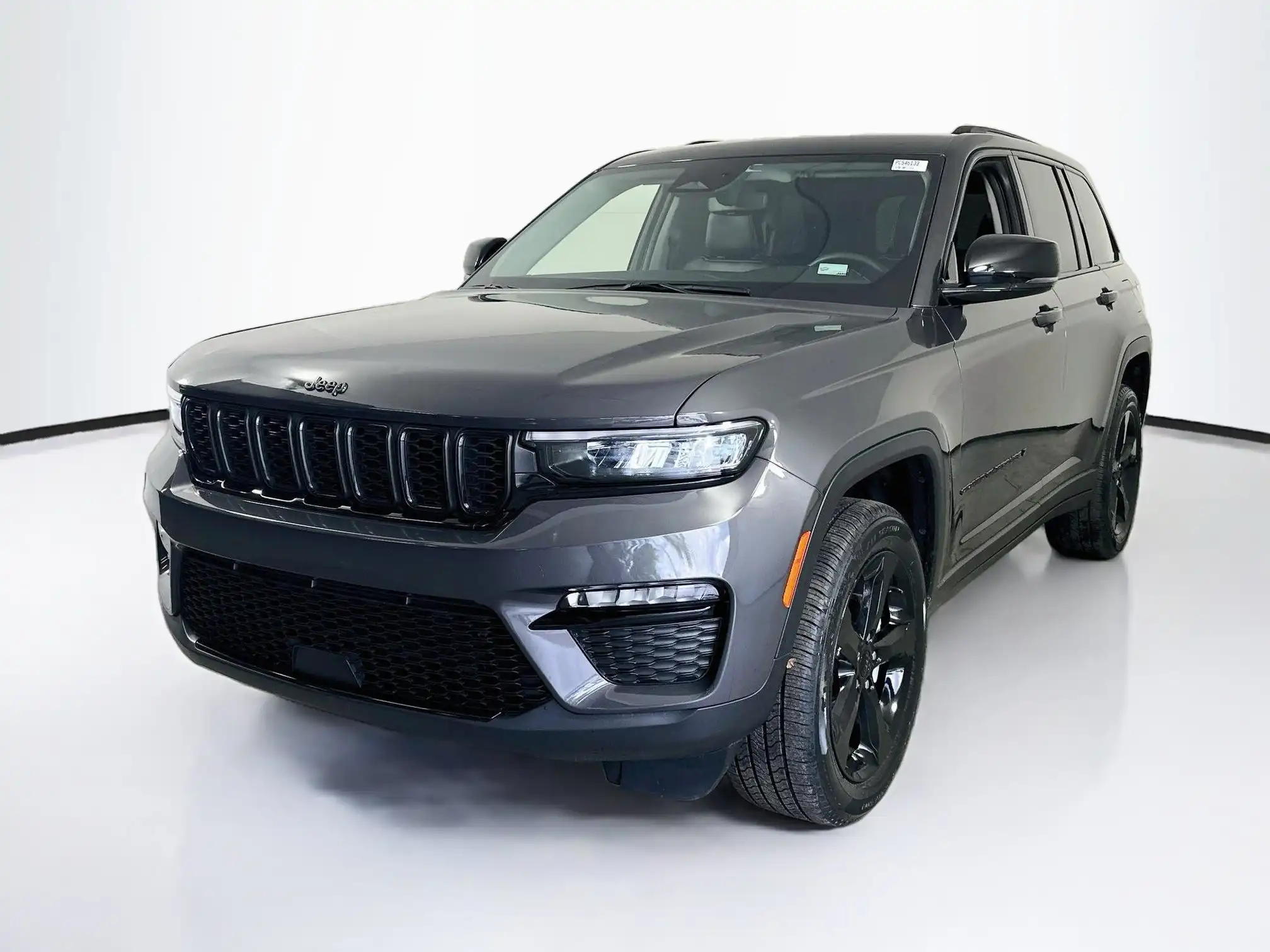 2023 Jeep Grand Cherokee Limited's photo