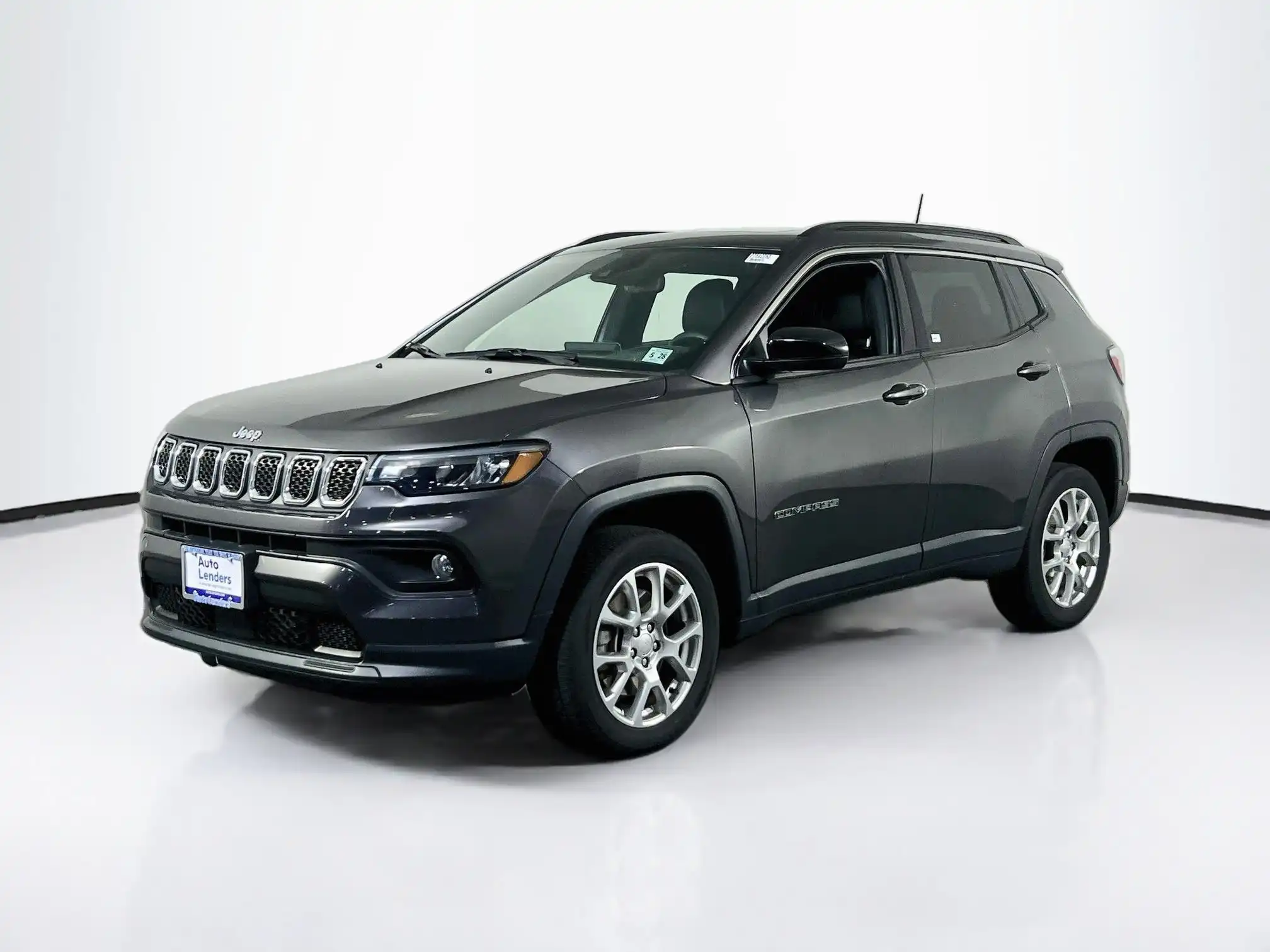 2023 Jeep Compass Latitude Lux 4X4's photo